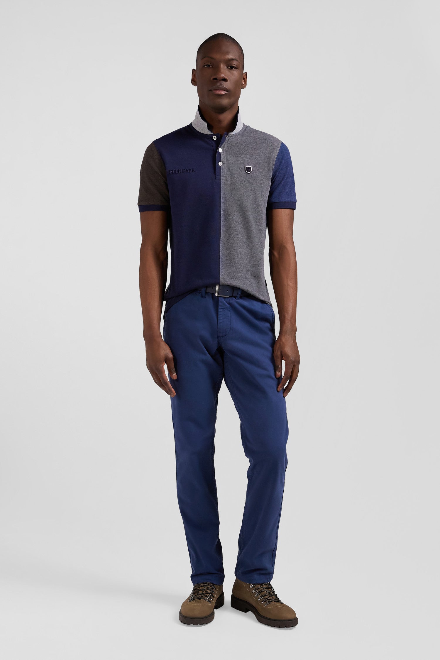 Regular blue chino trousers in stretch cotton gabardine