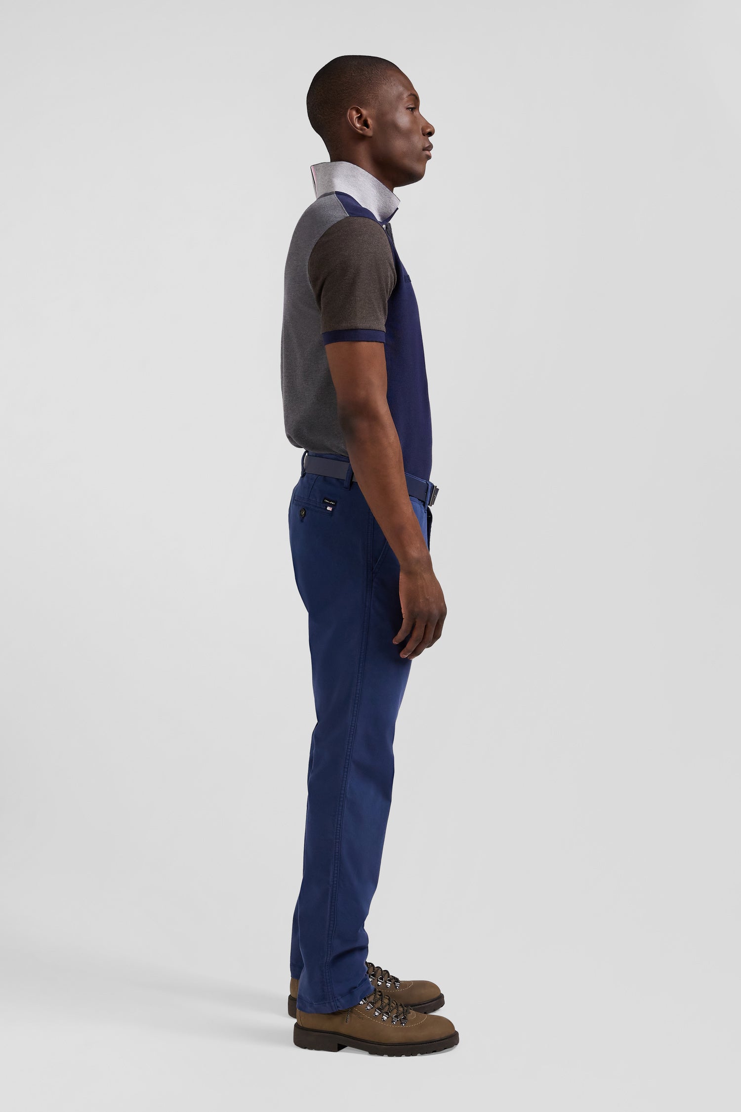 Regular blue chino trousers in stretch cotton gabardine