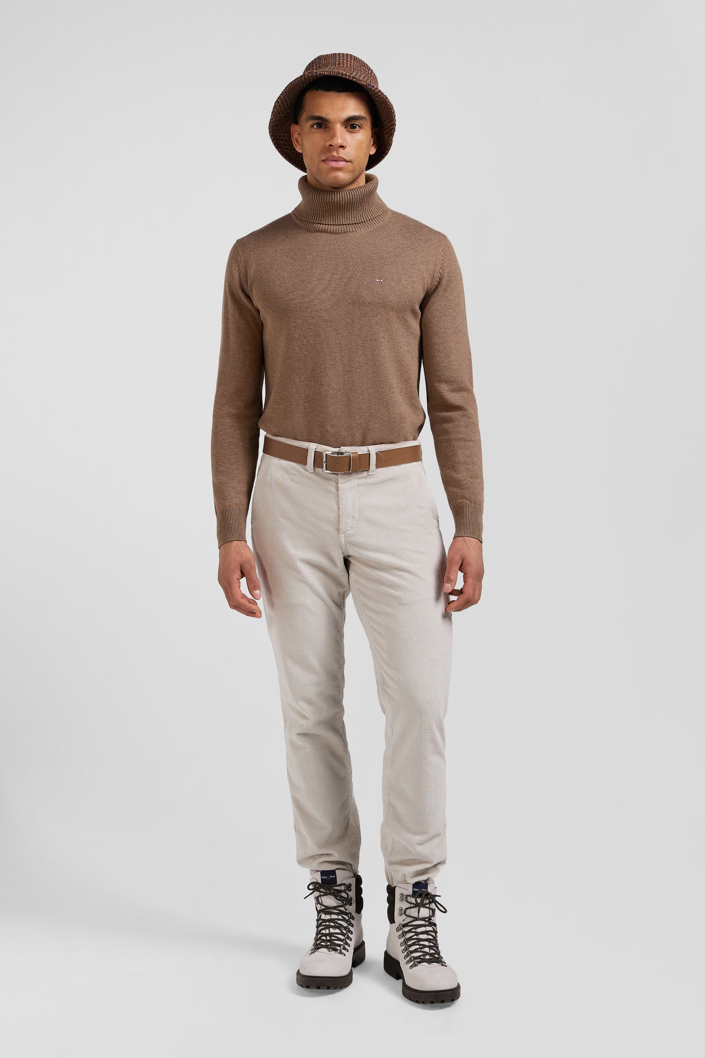 Regular ecru stretch cotton velvet chino trousers