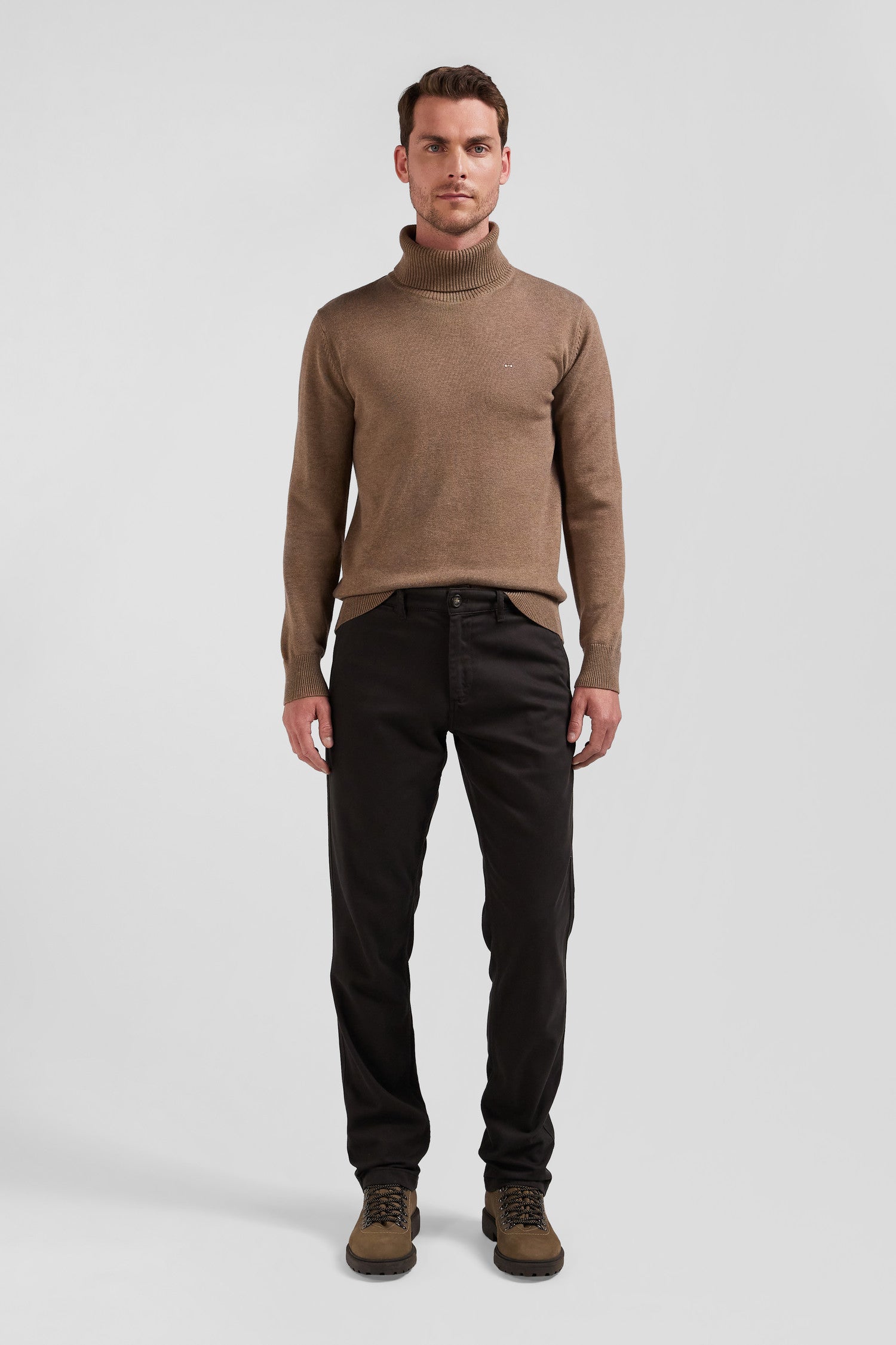 Regular brown stretch cotton piqué and modal chino trousers