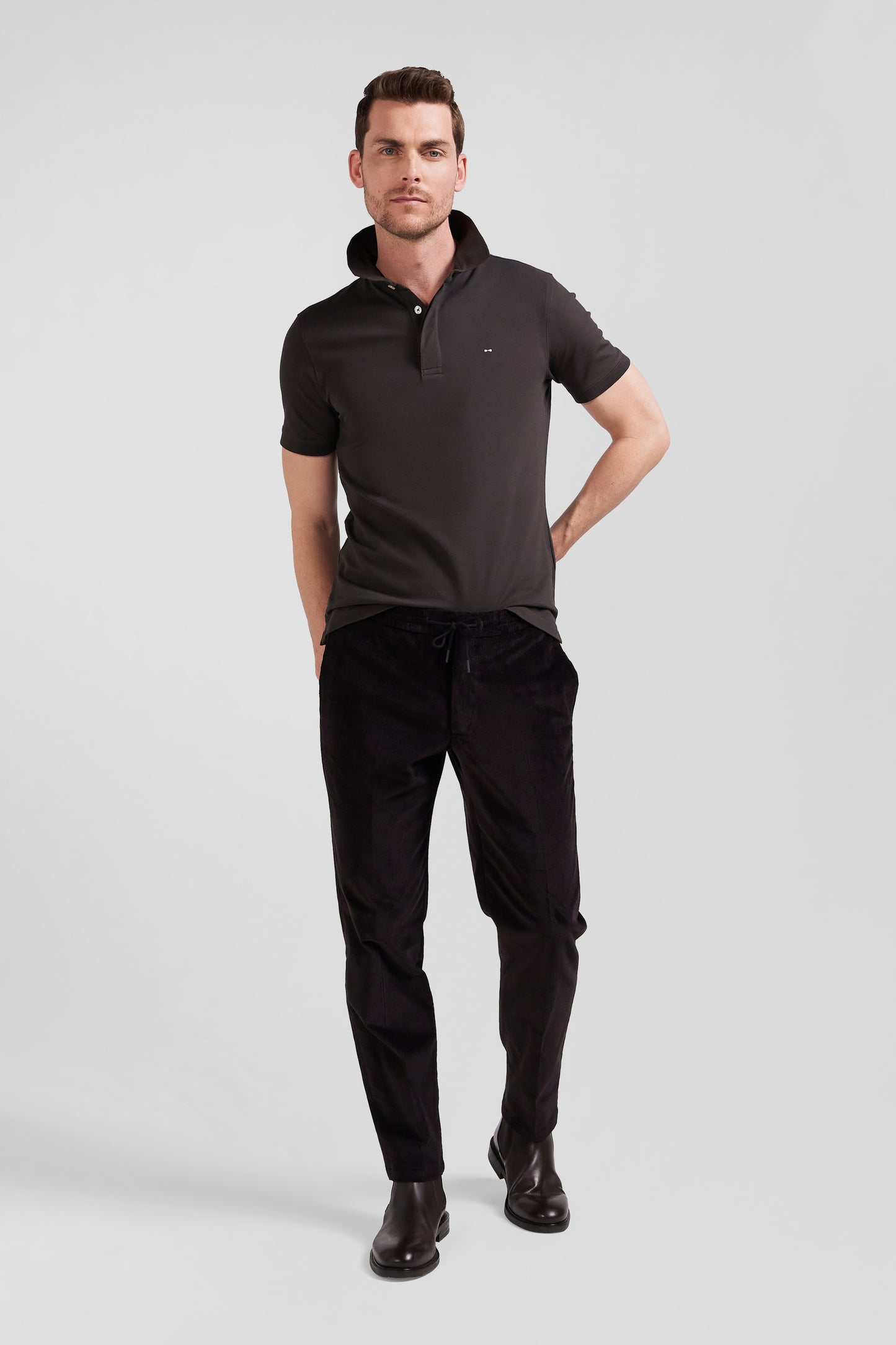 Modern brown elastic waist corduroy trousers