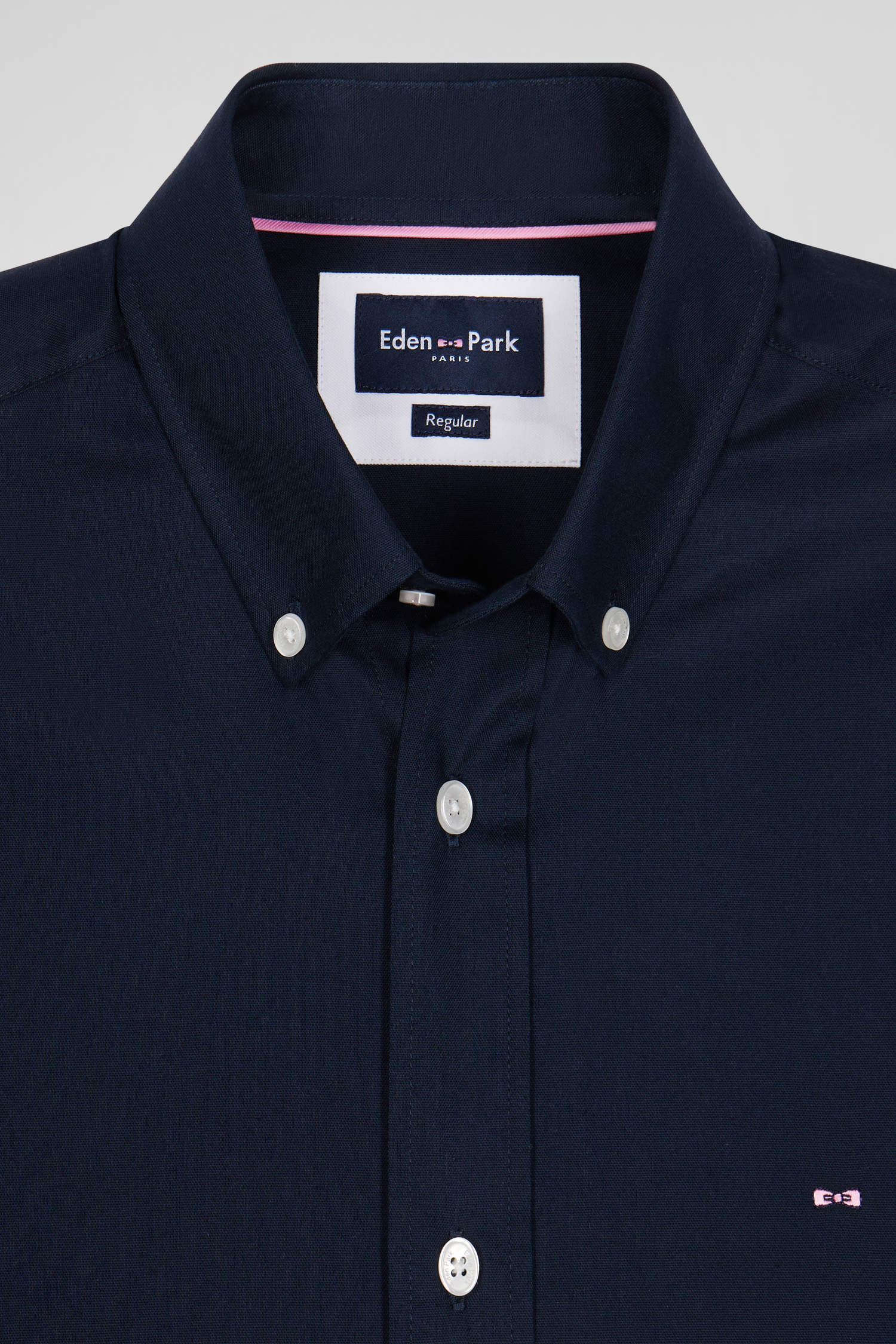 Regular navy blue cotton short-sleeved shirt with back embroidery