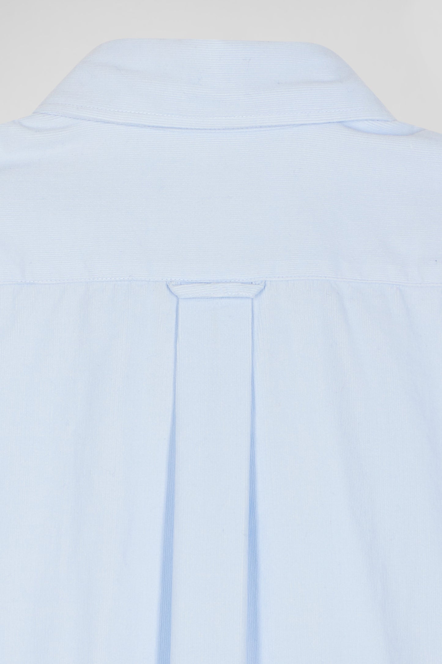 Regular plain sky blue cotton shirt with button-down collar and chest pocket