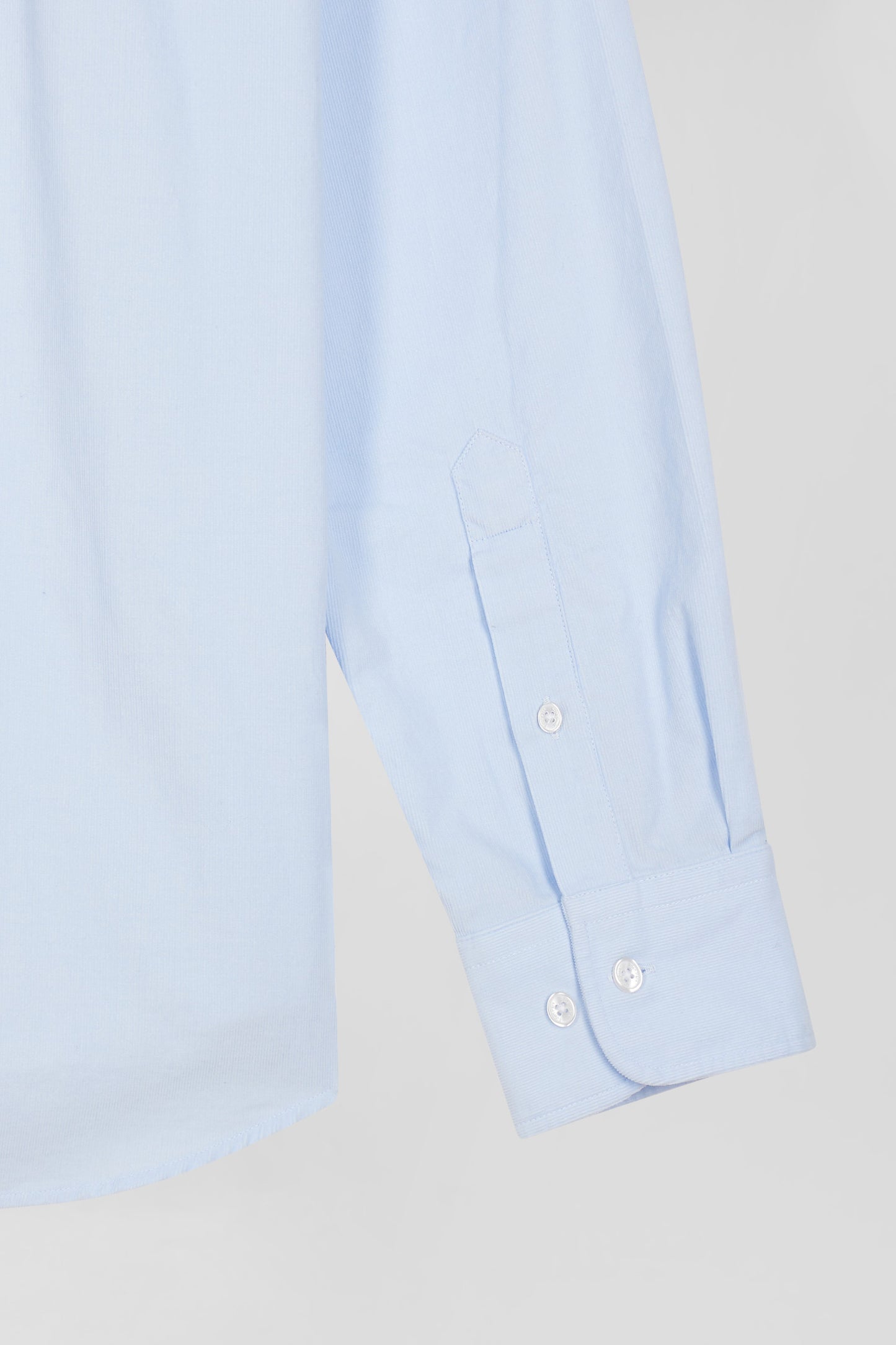 Regular plain sky blue cotton shirt with button-down collar and chest pocket