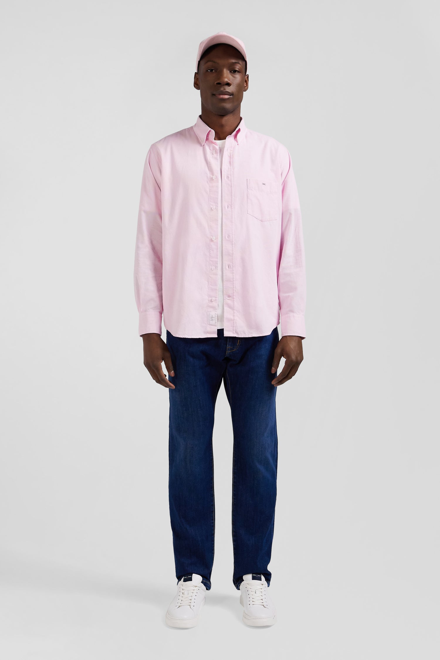 Regular plain pink cotton shirt with button-down collar and chest pocket