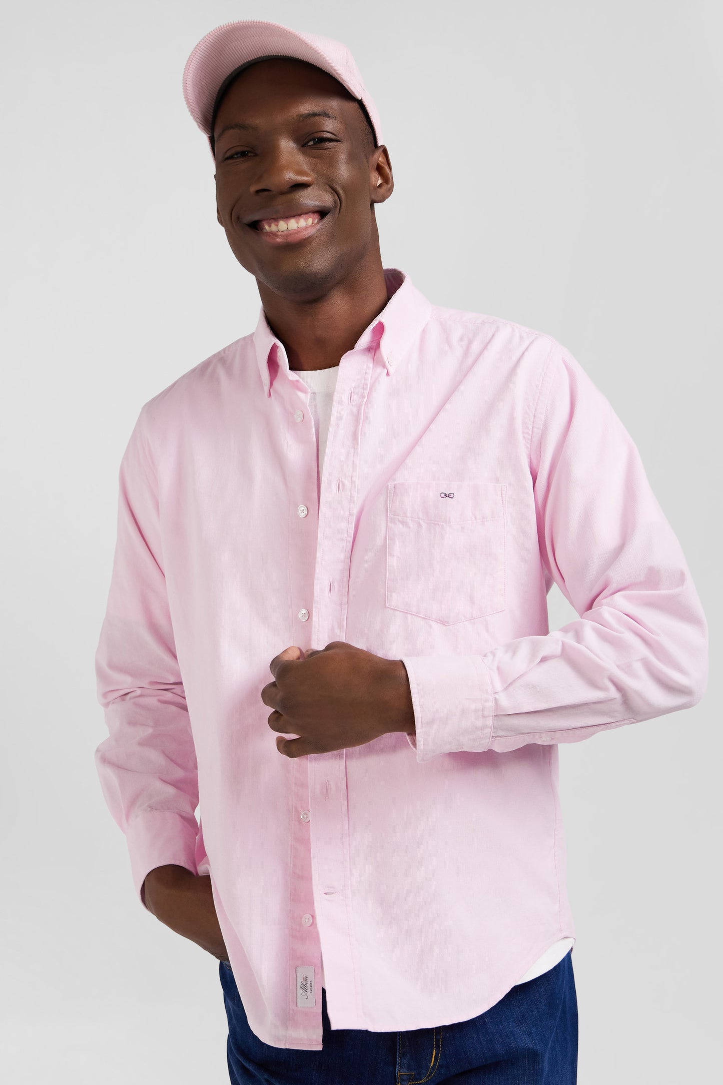 Regular plain pink cotton shirt with button-down collar and chest pocket