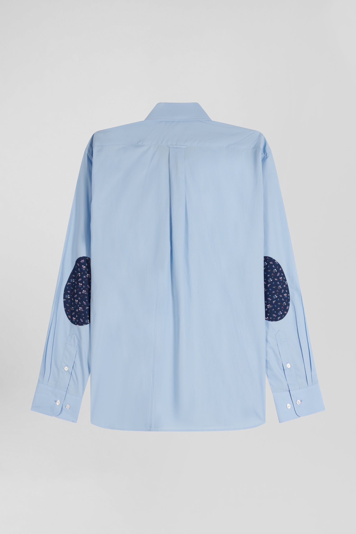 Regular sky blue cotton poplin shirt with button-down collar and printed elbow patches