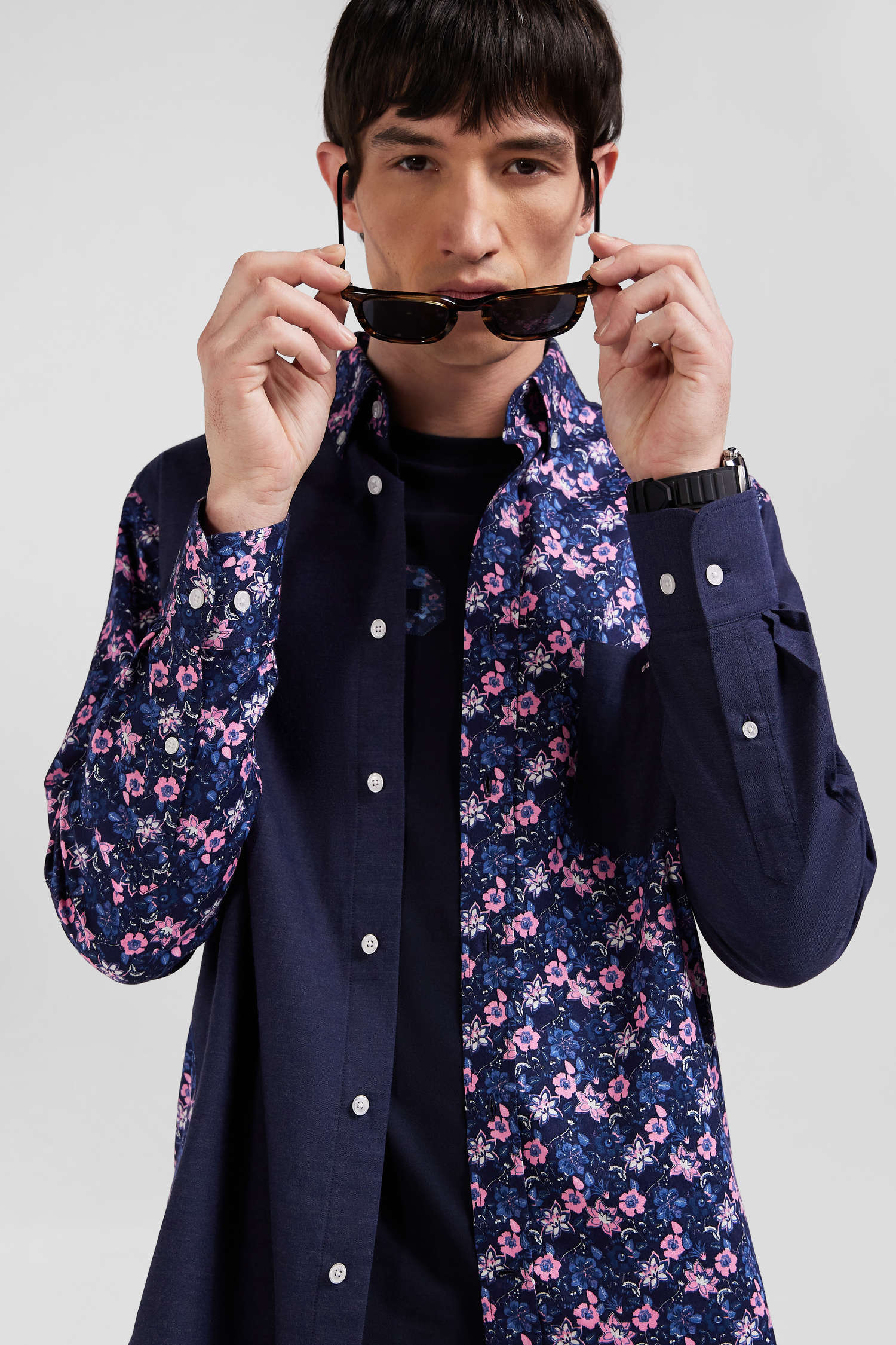 Regular navy blue cotton twill shirt with micro floral print