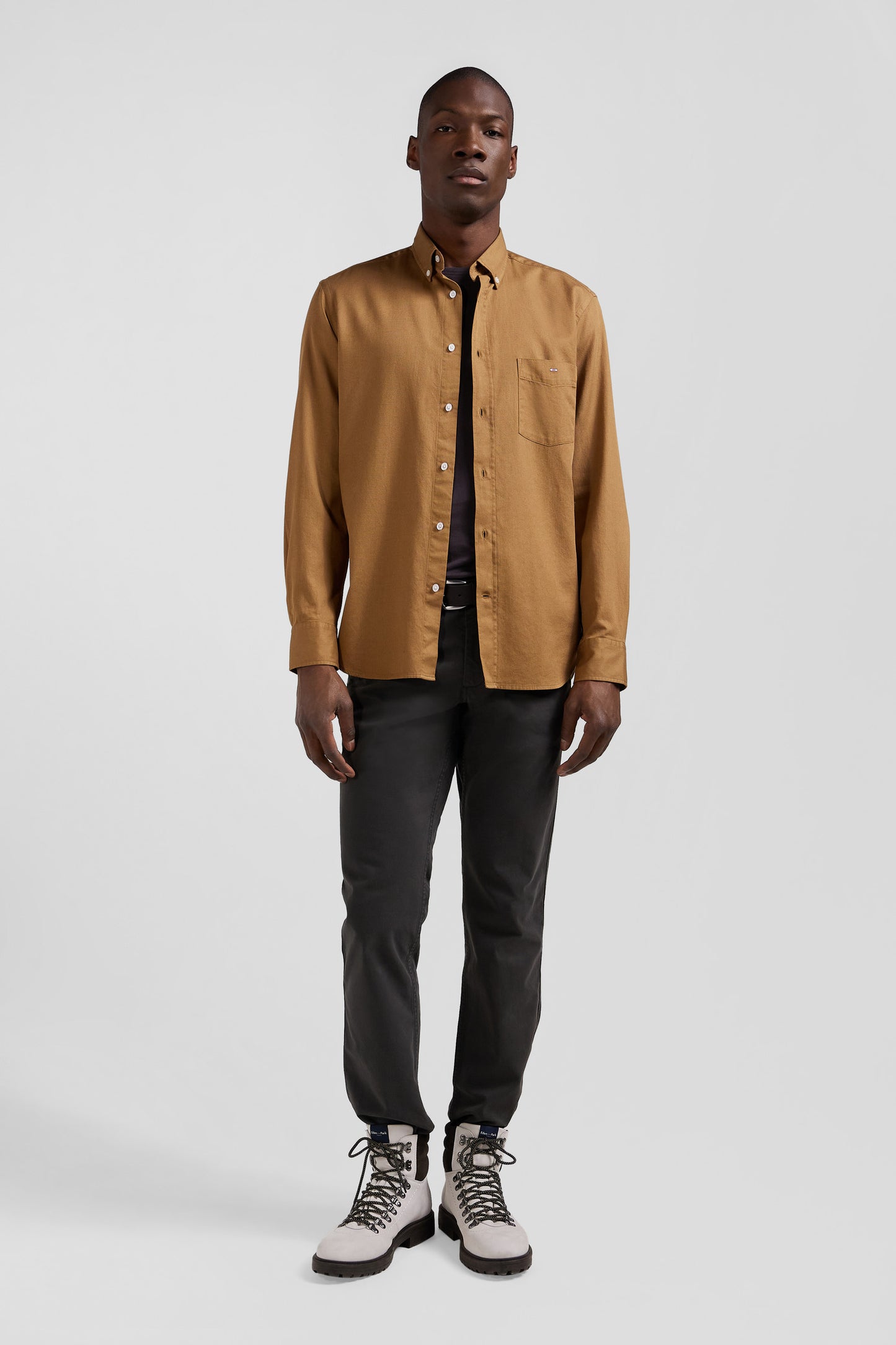 Regular plain camel piqué cotton shirt