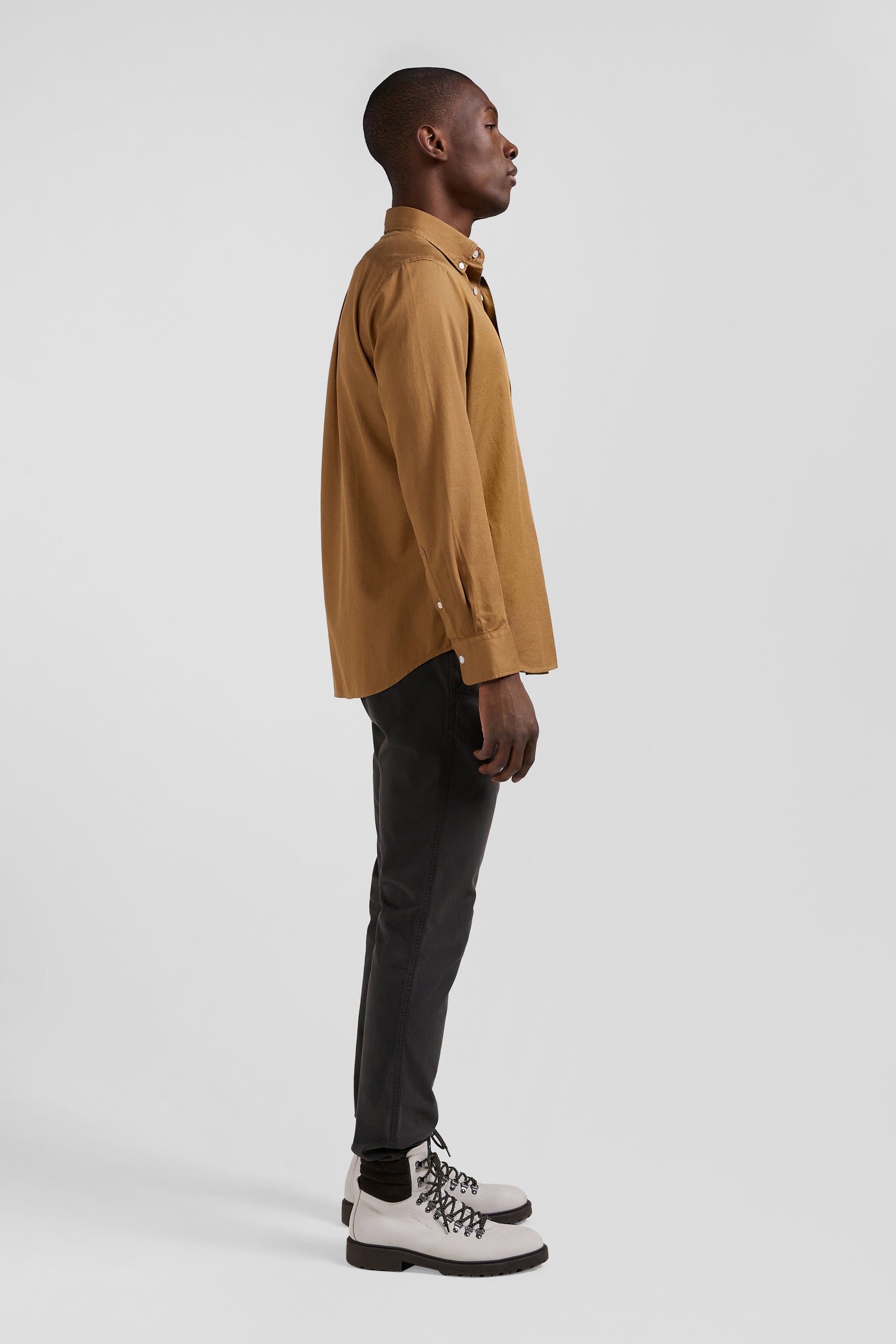 Regular plain camel piqué cotton shirt