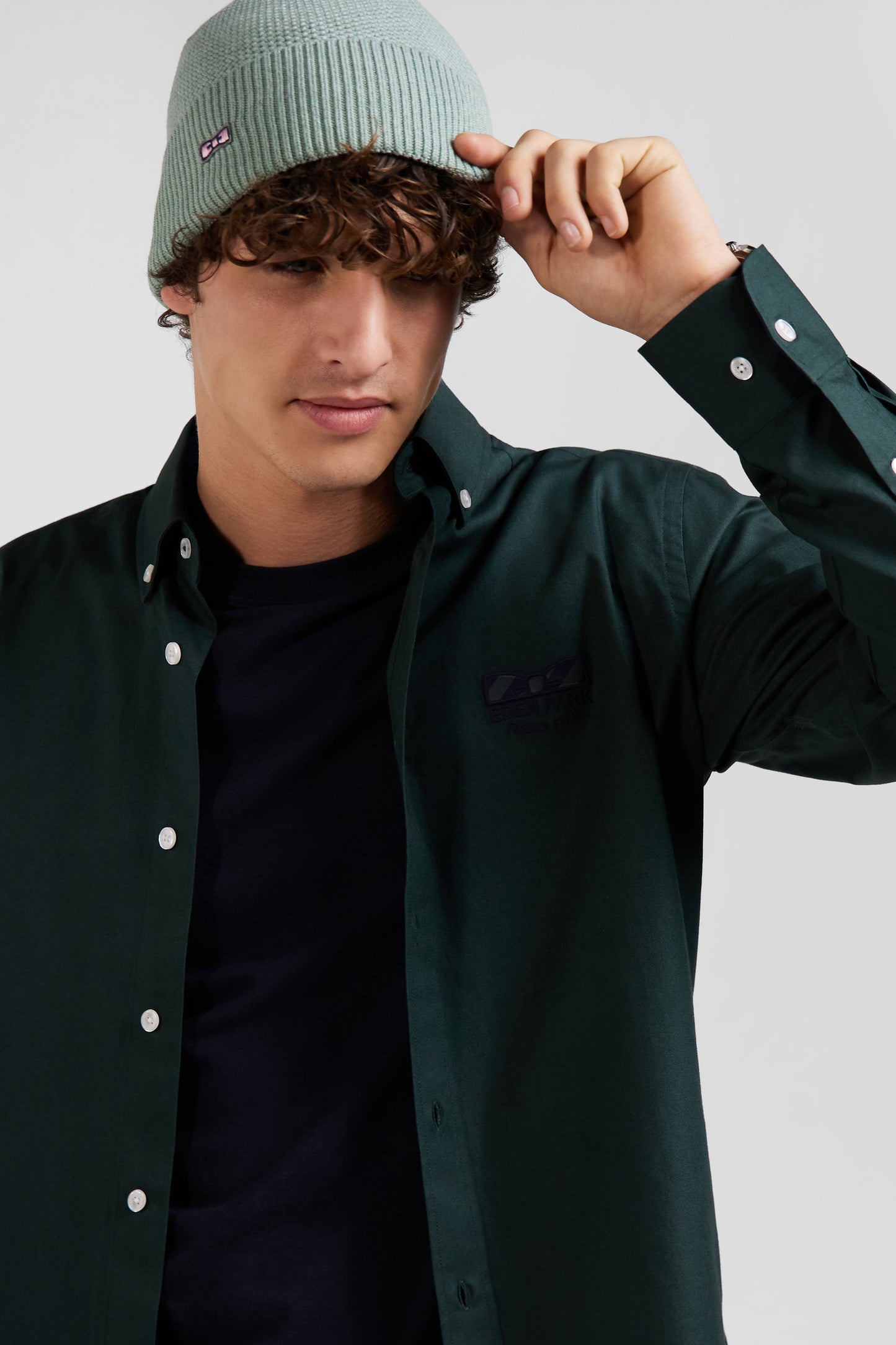 Regular green oxford cotton shirt with striped bow tie detail