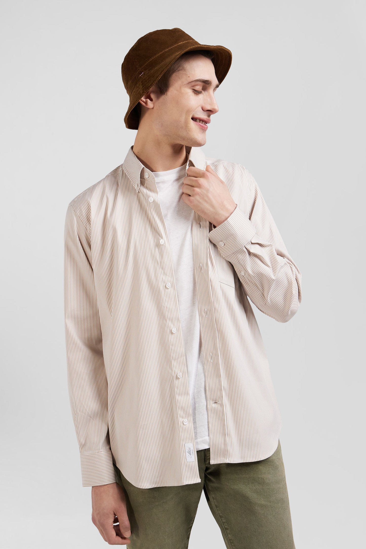 Regular beige cotton poplin shirt with baton stripes