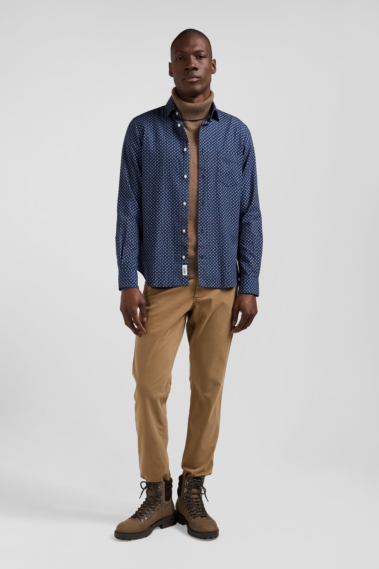Slim fit shirt in indigo cotton poplin with graphic print