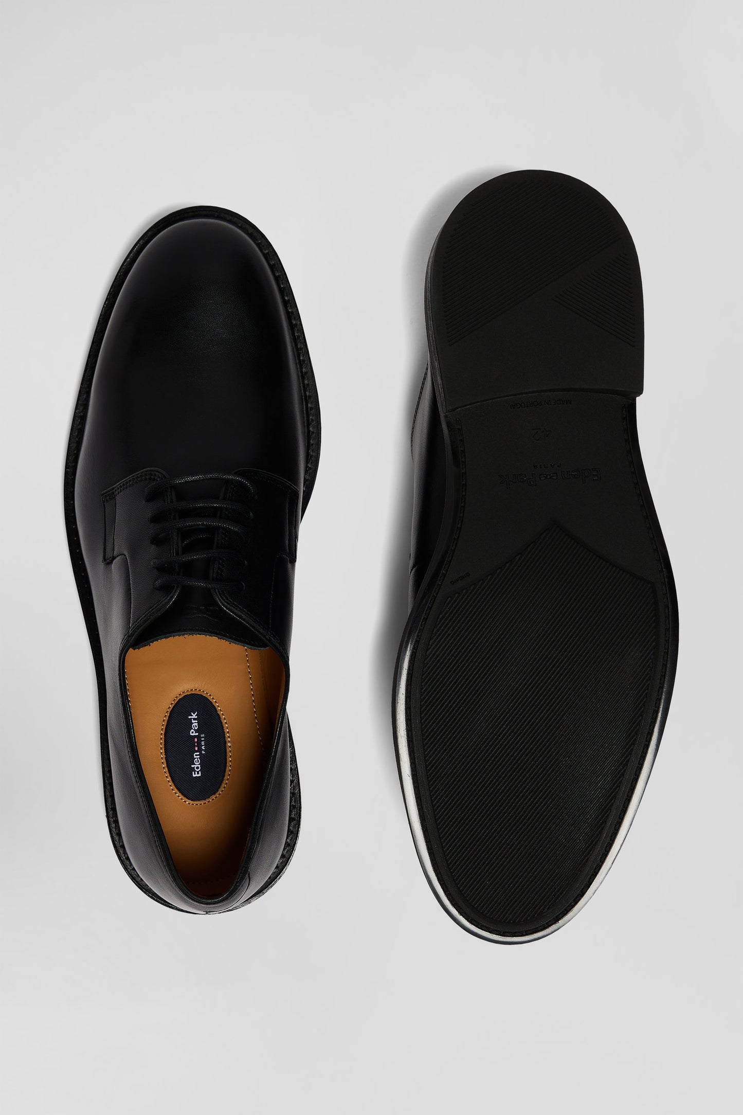 Black leather lace-up Derbies