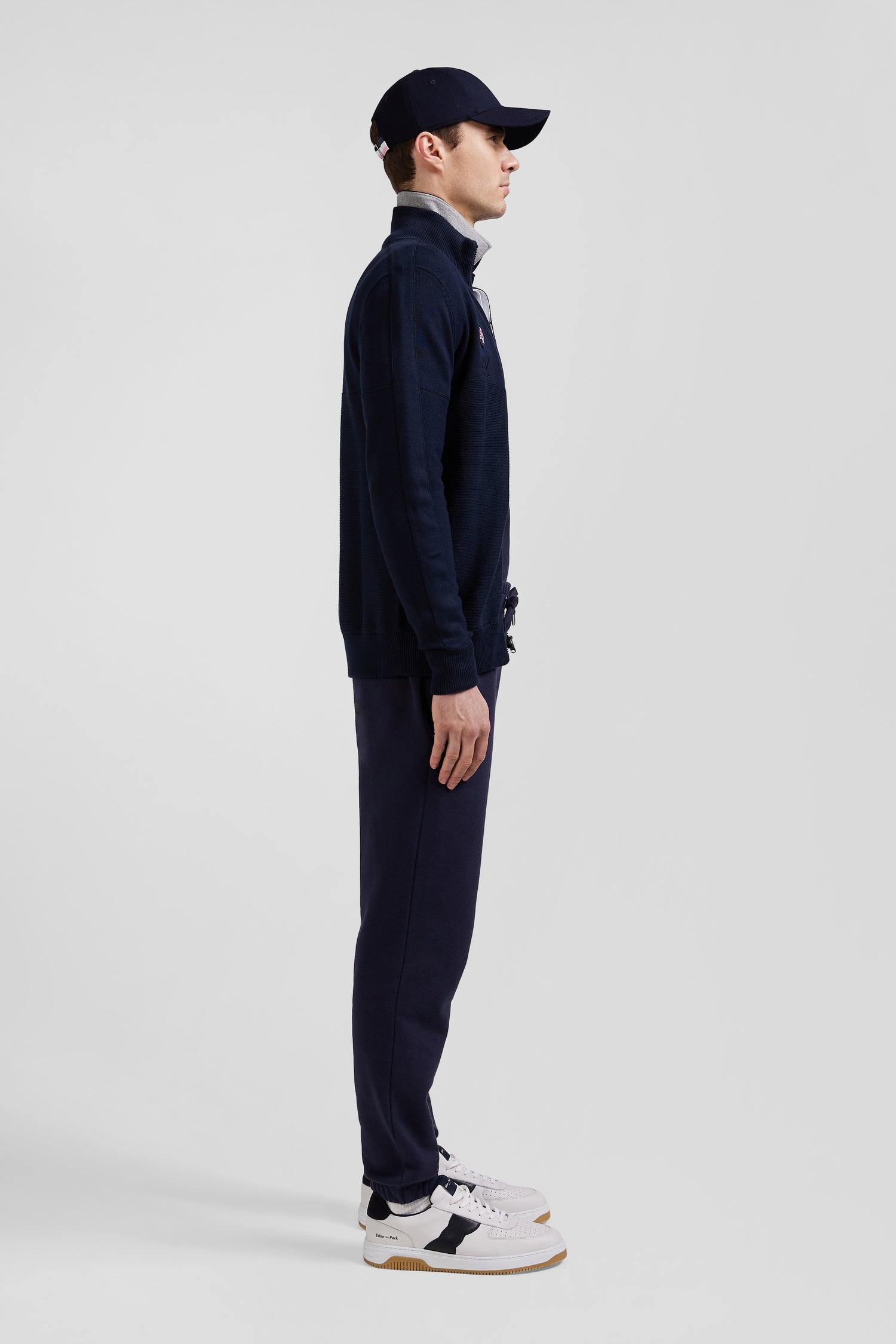 Regular navy blue cotton zipped cardigan with XV de France rubber badge and tricolour details