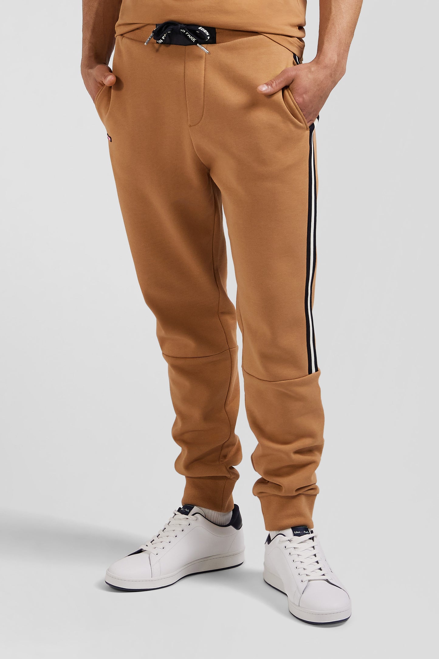 Regular camel mixed cotton jogging bottoms with striped trim