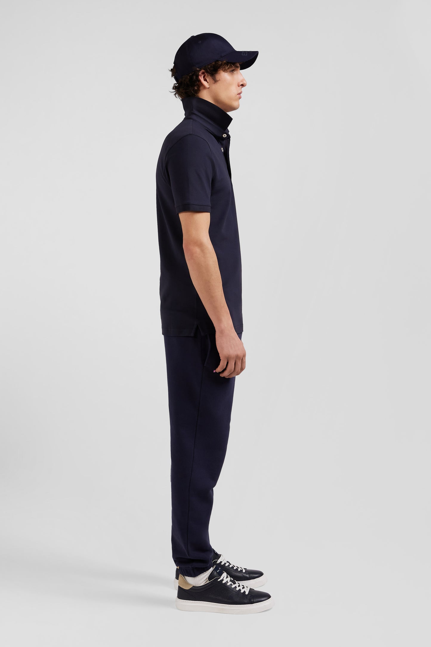 Slim navy blue short-sleeved cotton piqué polo shirt