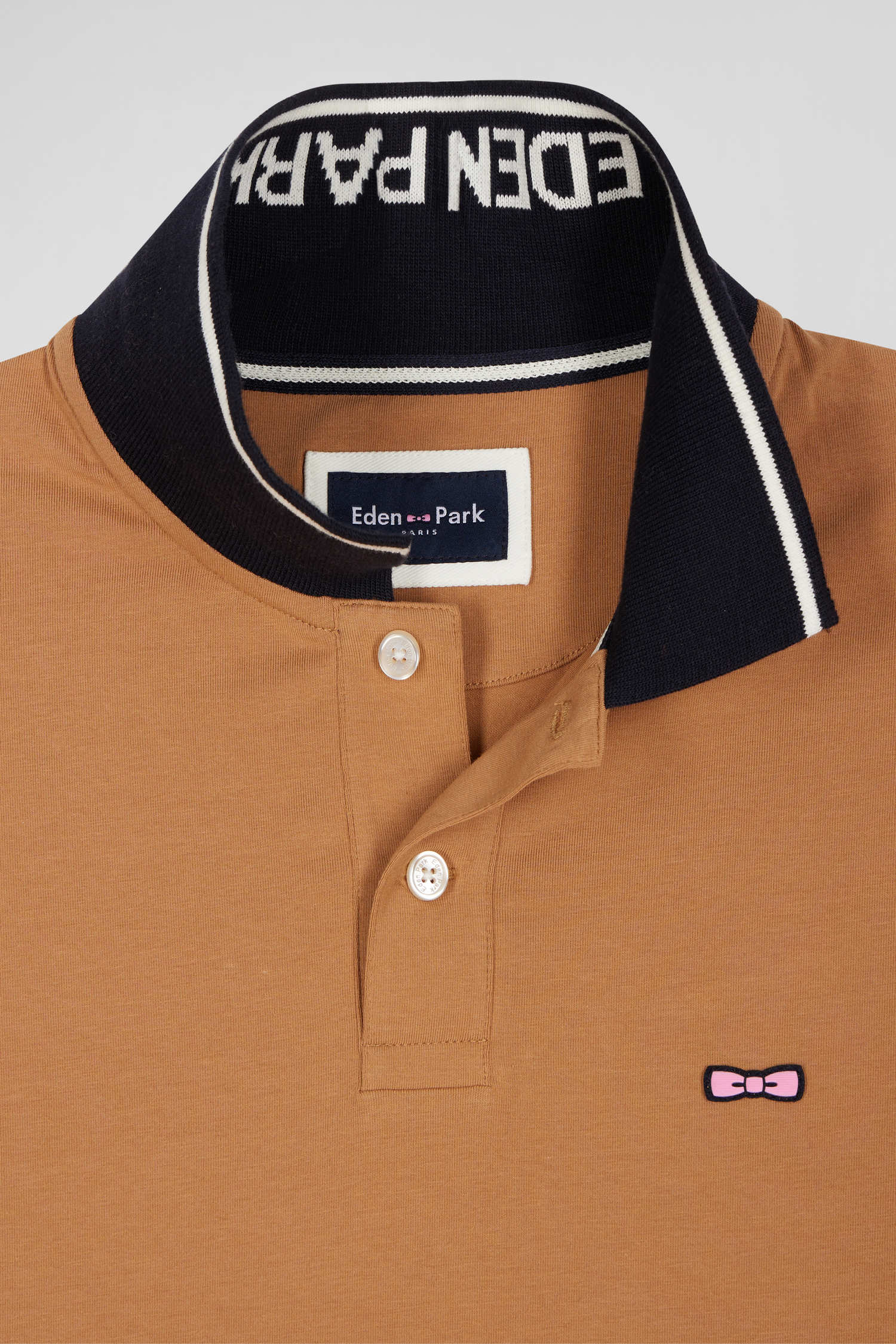 Polo manches courtes en coton stretch camel col jacquard Eden Park coupe Slim