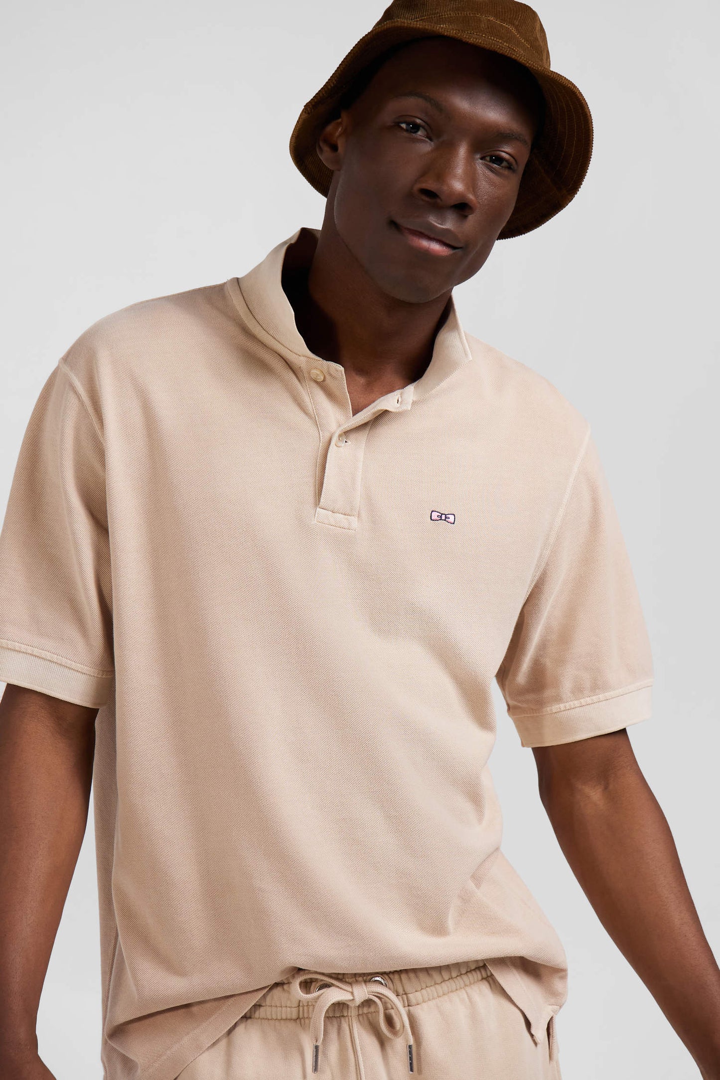 Oversized beige unisex short-sleeved cotton piqué polo shirt