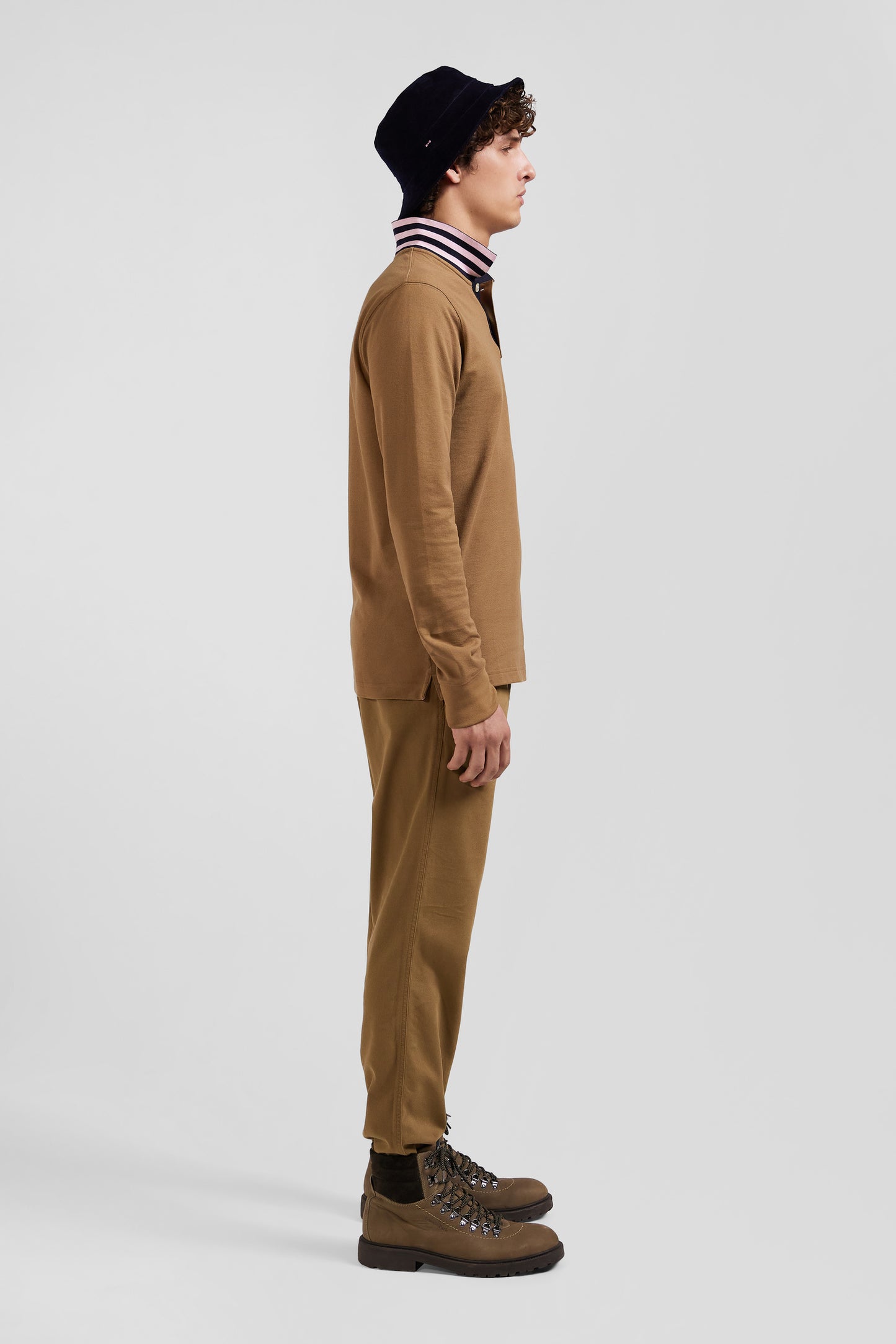 Regular camel long-sleeved cotton piqué polo shirt with striped collar