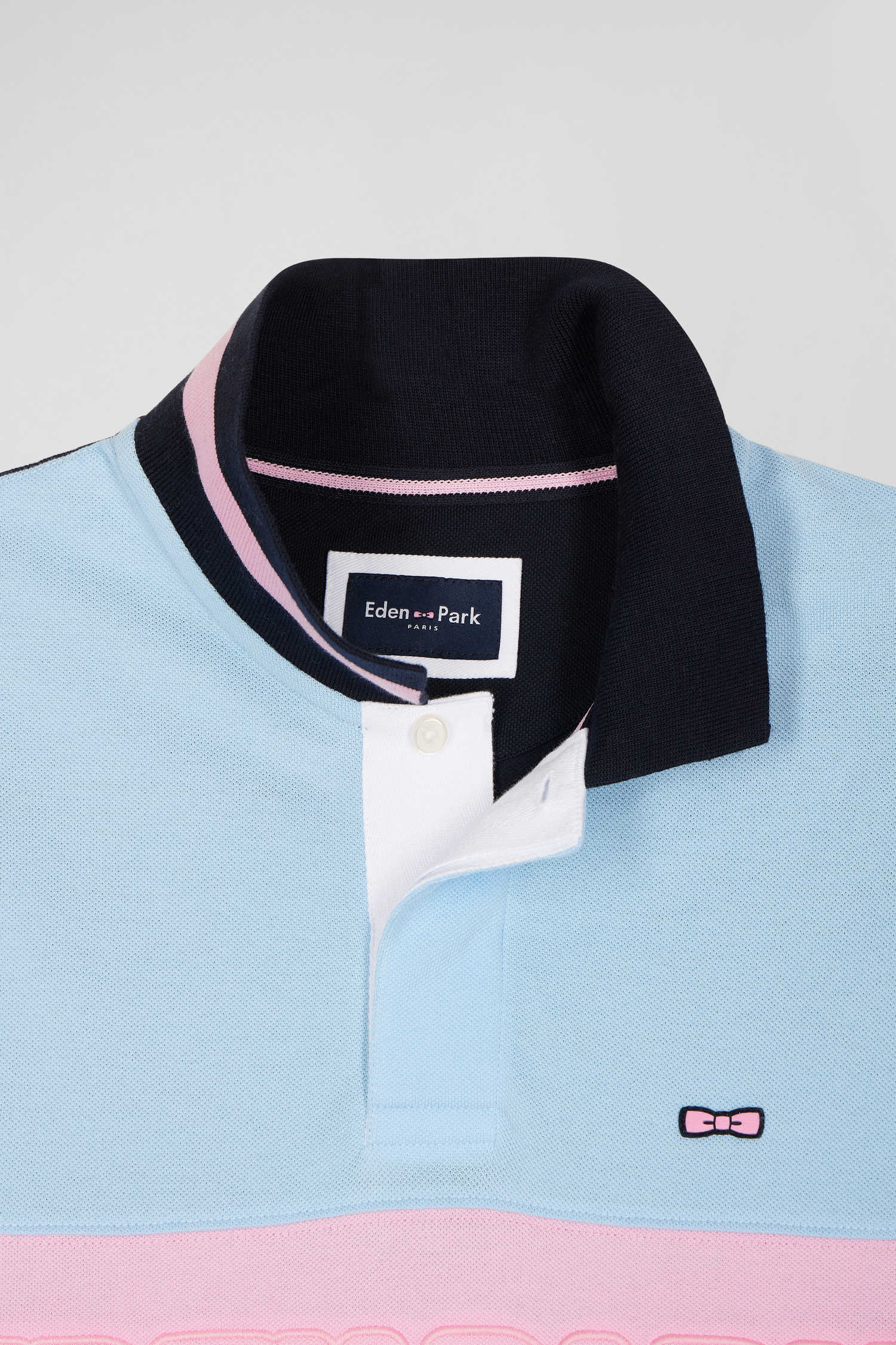 Regular sky blue long-sleeved cotton piqué polo shirt with padded embroidery