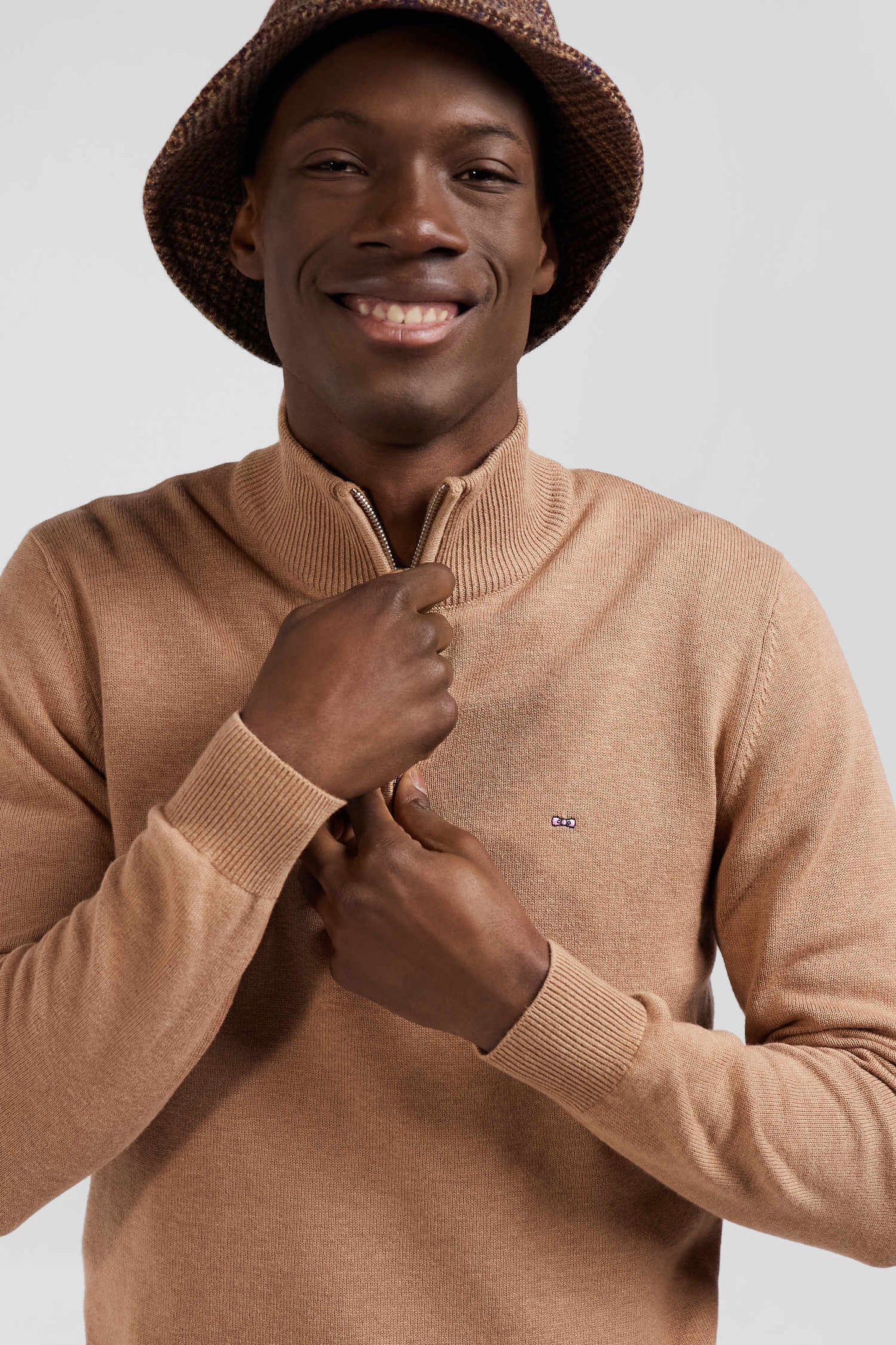 Regular camel semi-zipped wool and cotton jumper