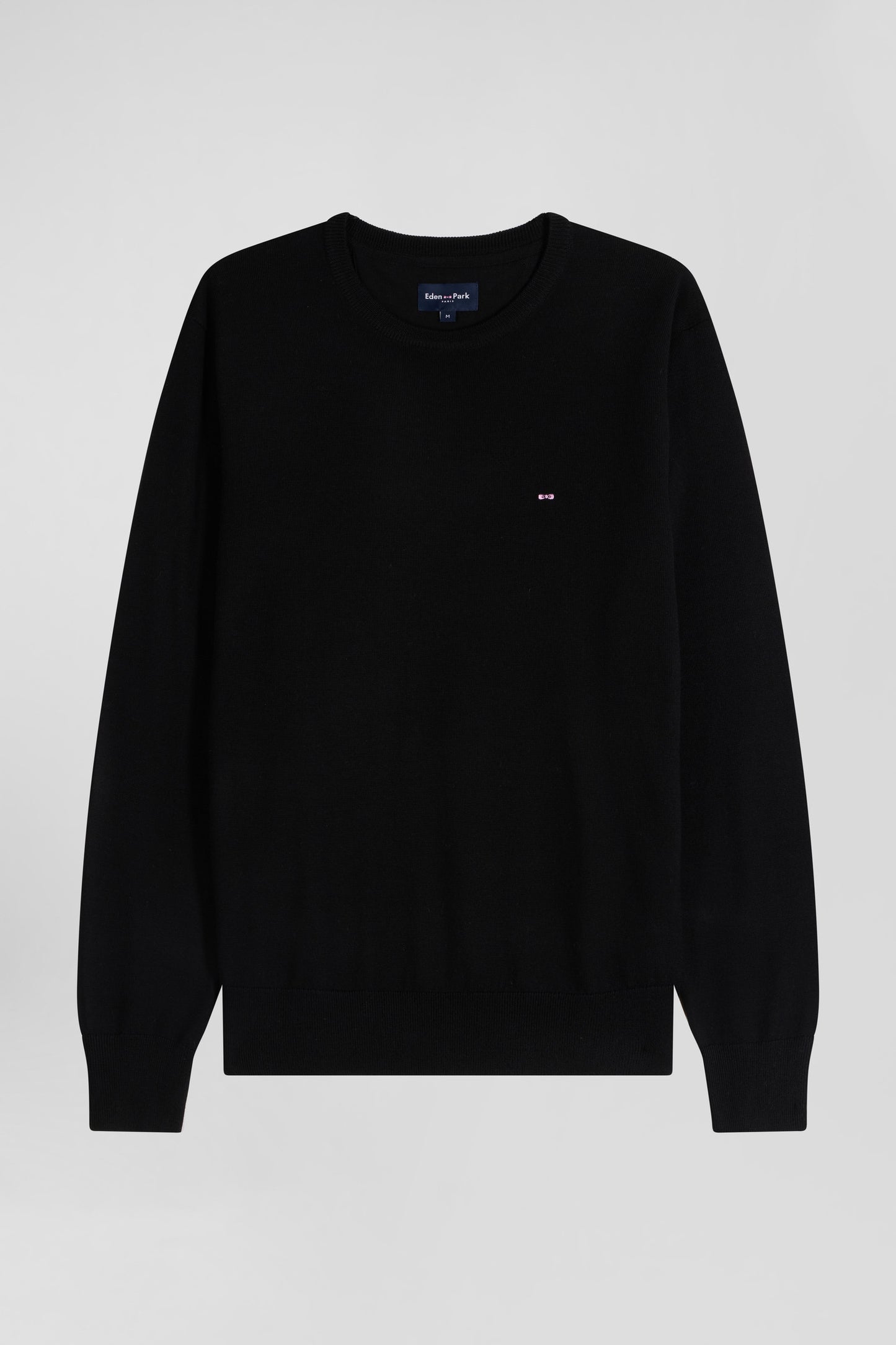 Regular black merino wool V-neck jumper