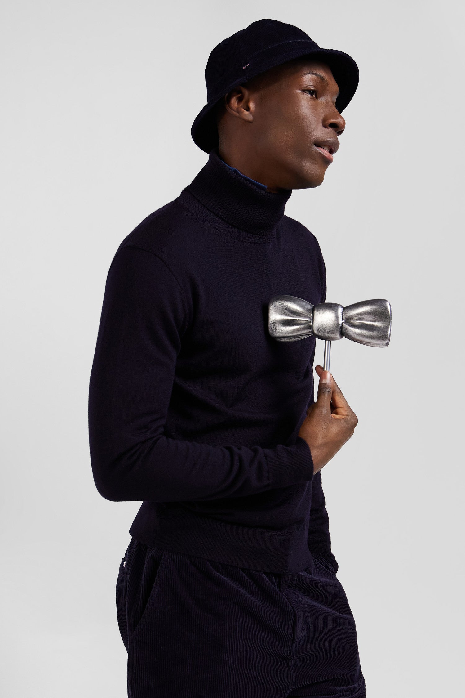 Regular navy blue merino wool turtleneck jumper