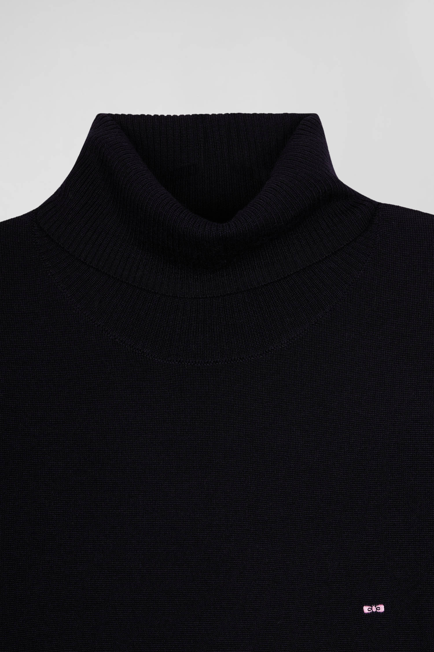 Regular navy blue merino wool turtleneck jumper