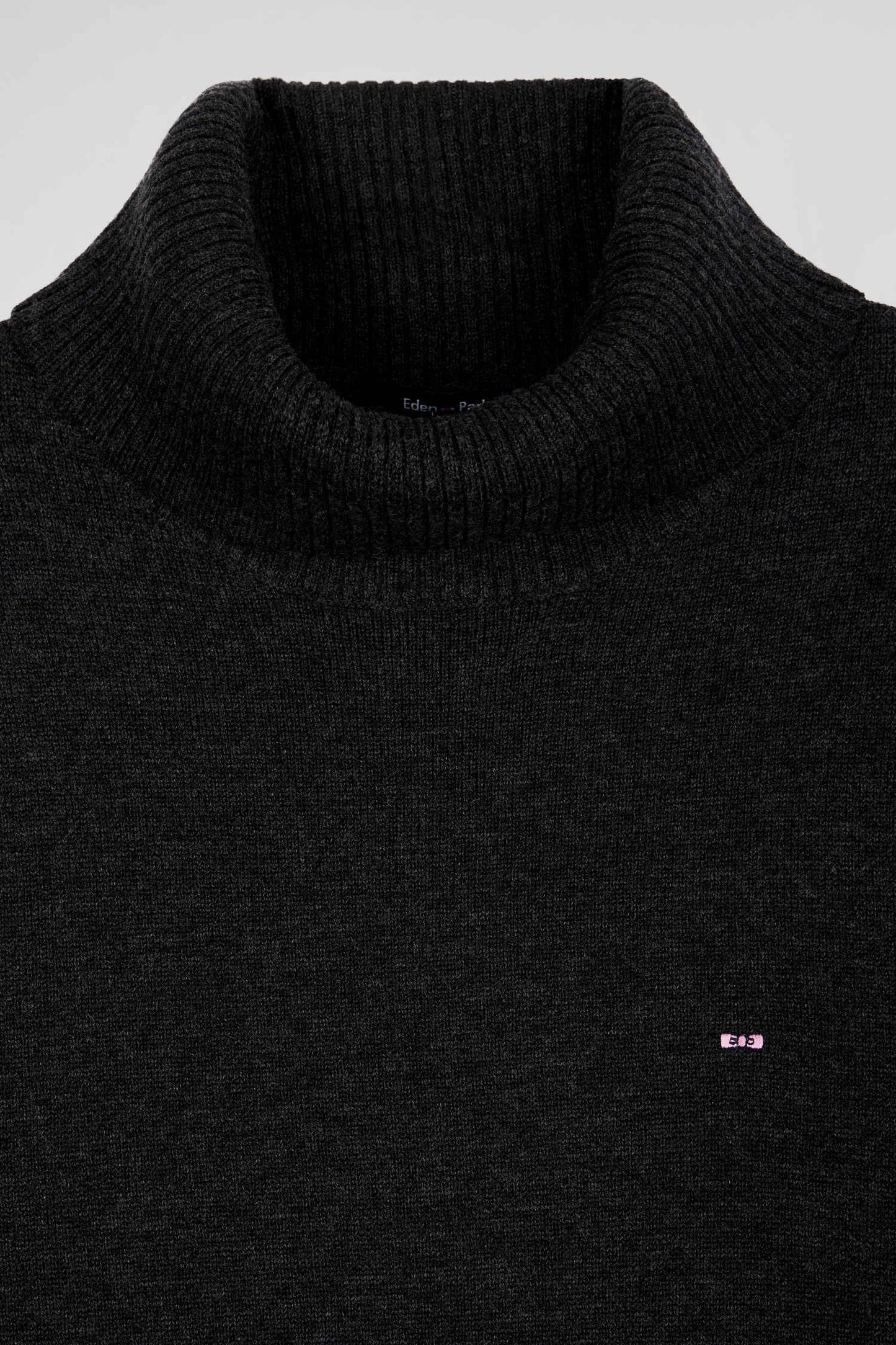 Regular black merino wool turtleneck jumper