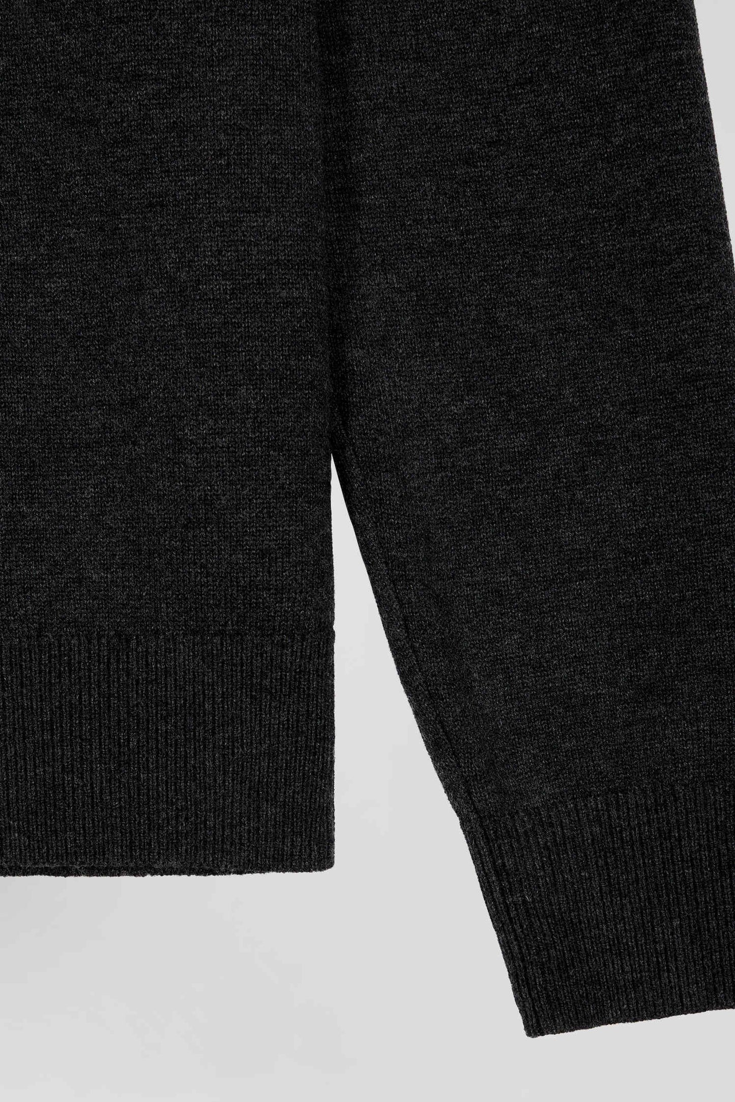 Regular black merino wool turtleneck jumper