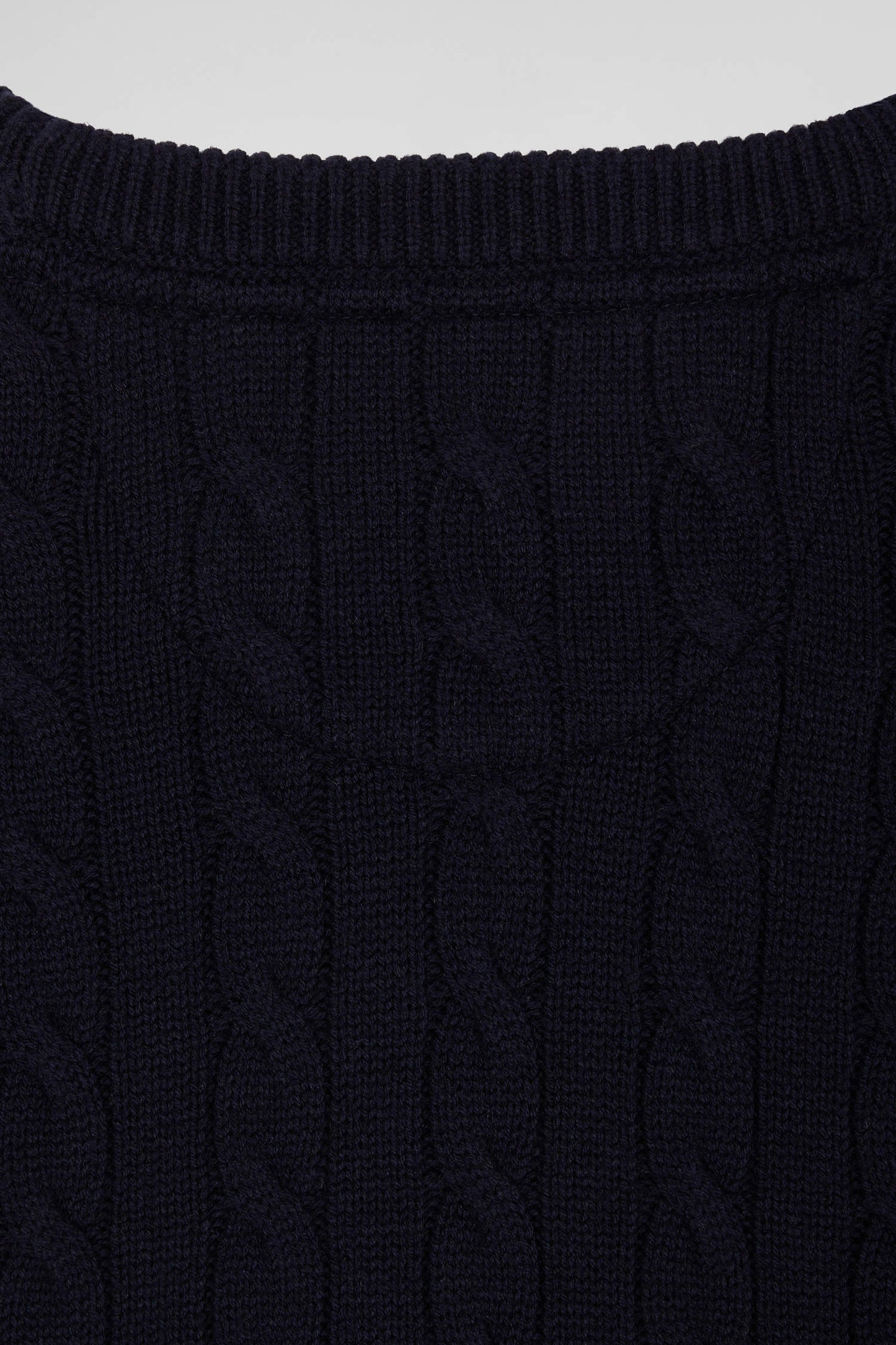 Regular grey wool and cotton crew neck jumper with knit patterns