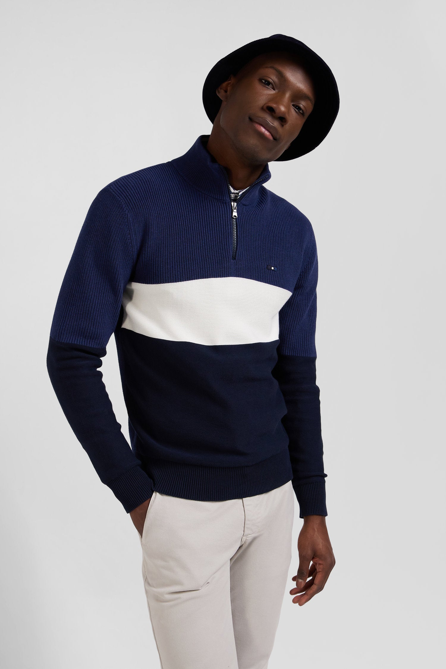 Regular dark blue semi-zipped cotton jumper with knit patterns