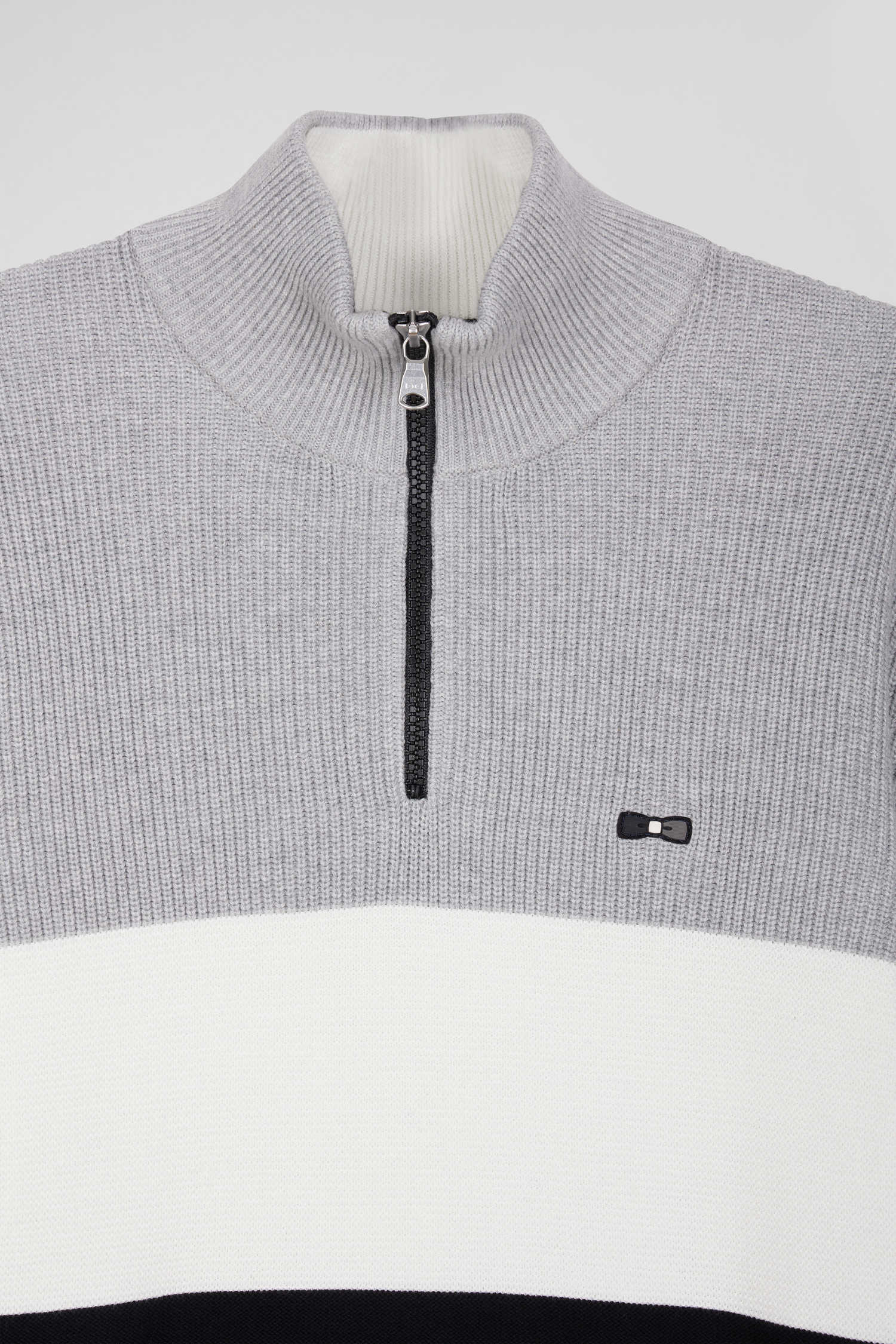 Regular grey semi-zipped cotton jumper with knit patterns