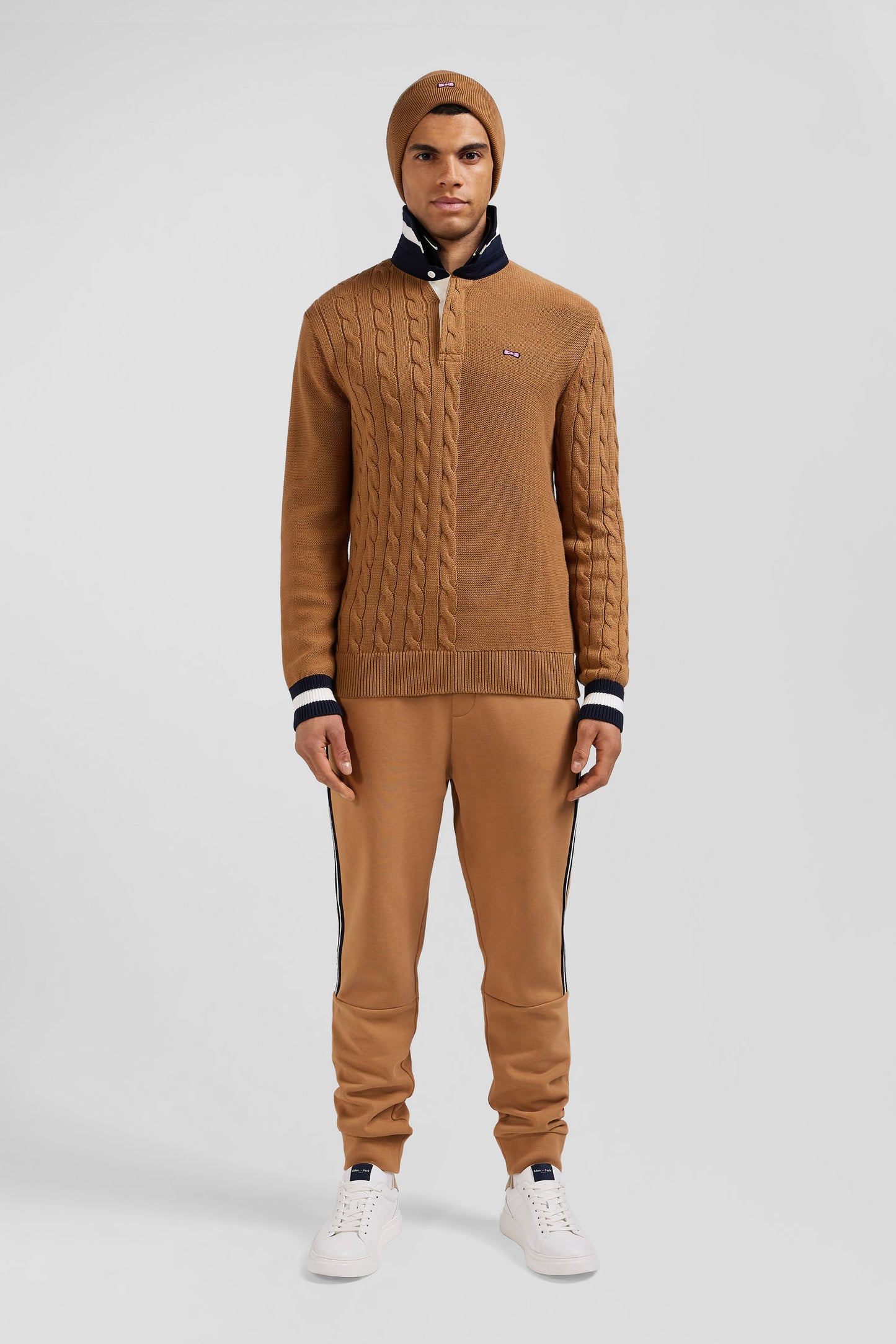 Regular camel cotton jumper with rugby shirt collar