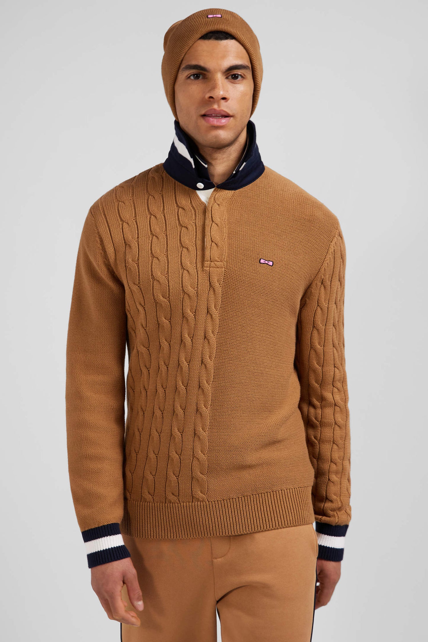 Regular camel cotton jumper with rugby shirt collar