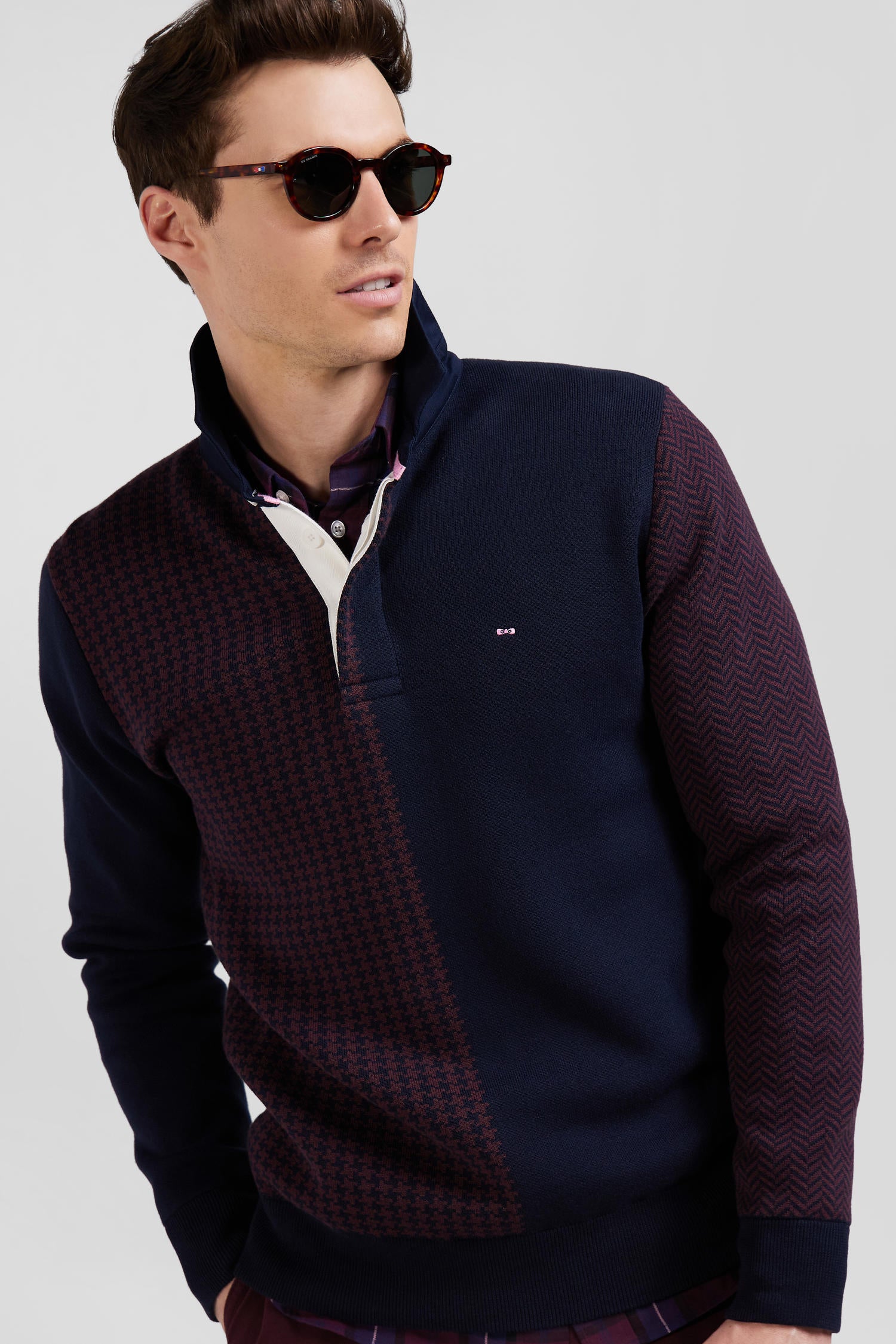 Regular burgundy cotton jumper with houndstooth jacquard and rugby shirt collar