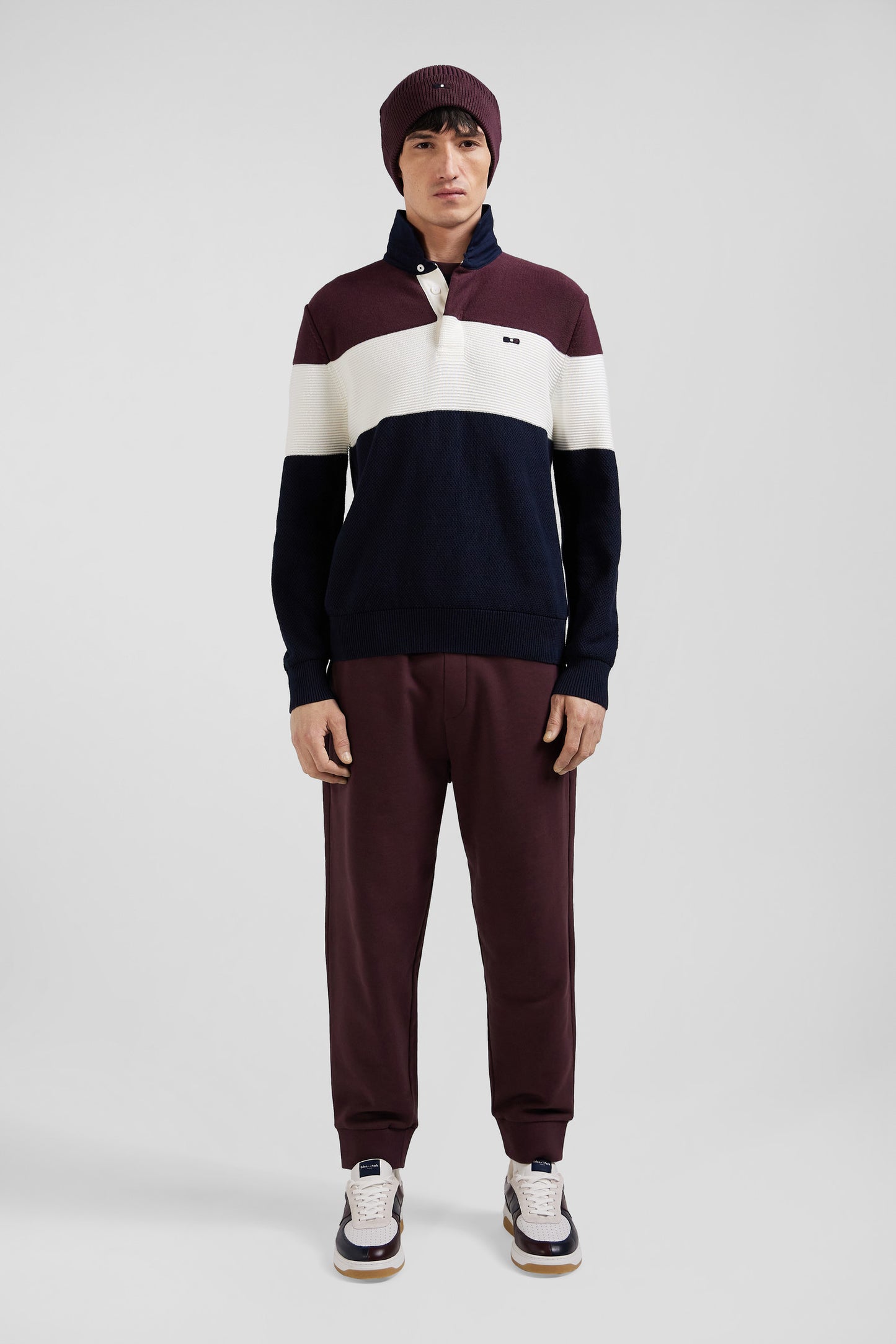 Regular burgundy wool and cotton jumper with knit patterns and rugby shirt collar