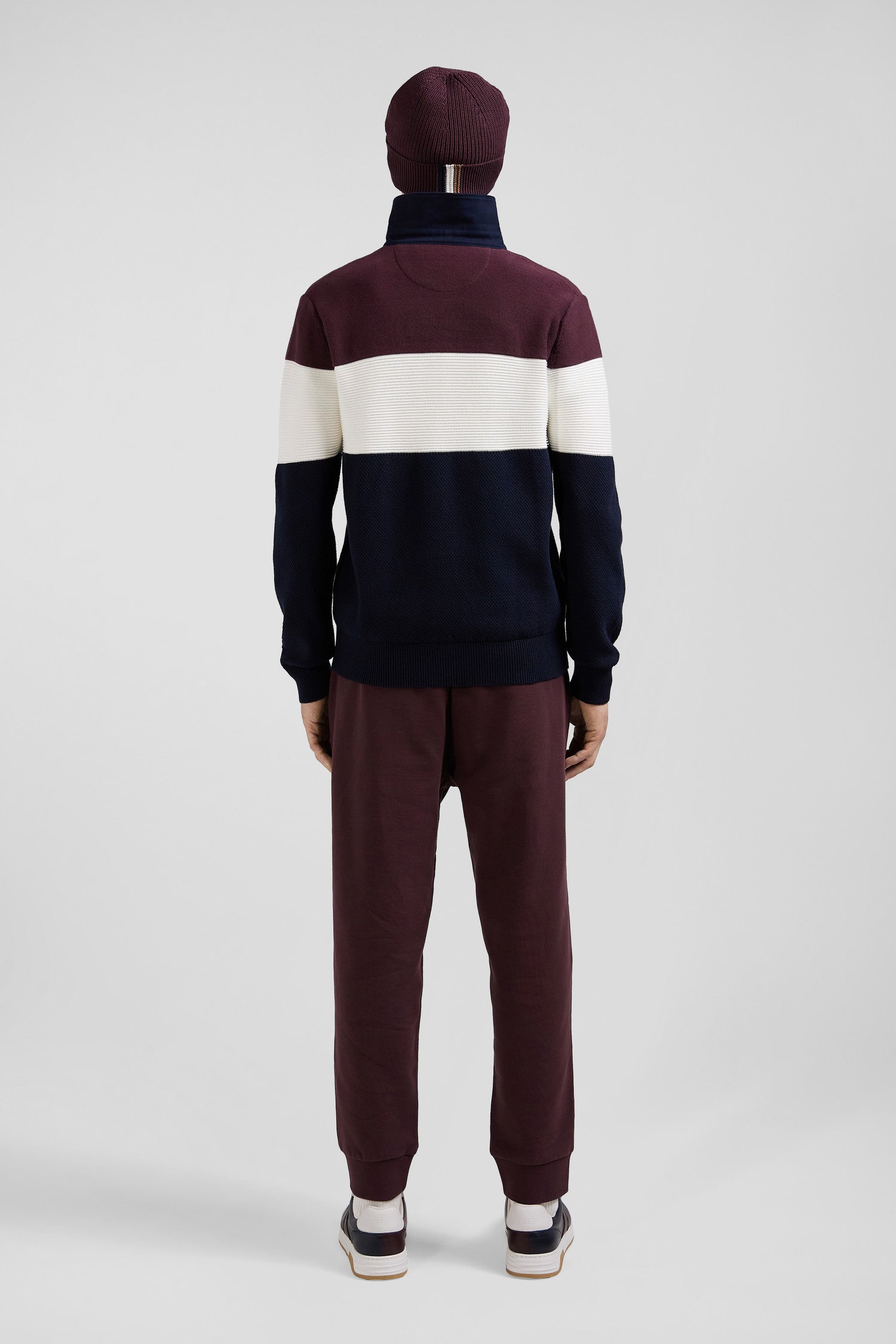 Regular burgundy wool and cotton jumper with knit patterns and rugby shirt collar