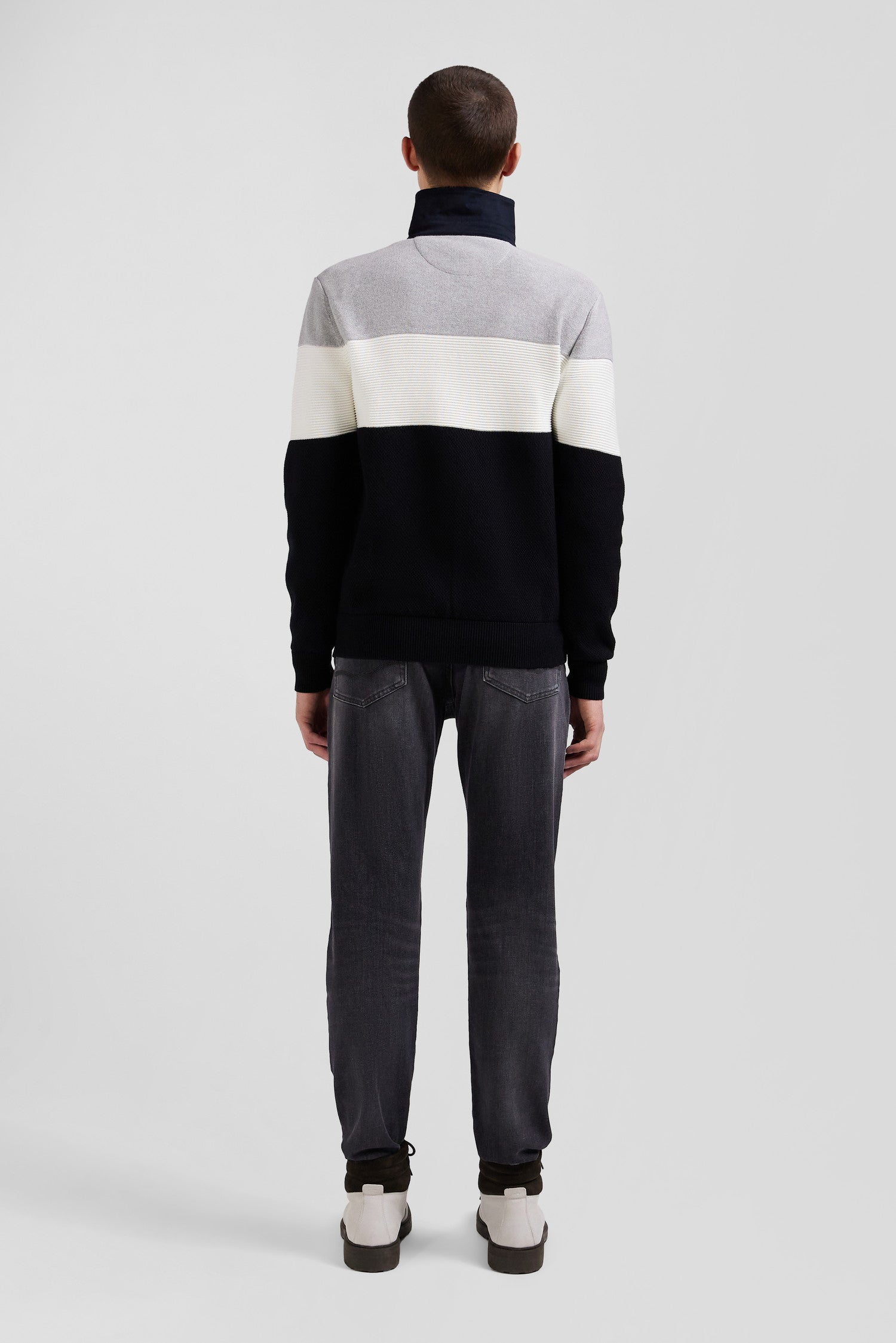 Regular grey wool and cotton jumper with knit patterns and rugby shirt collar