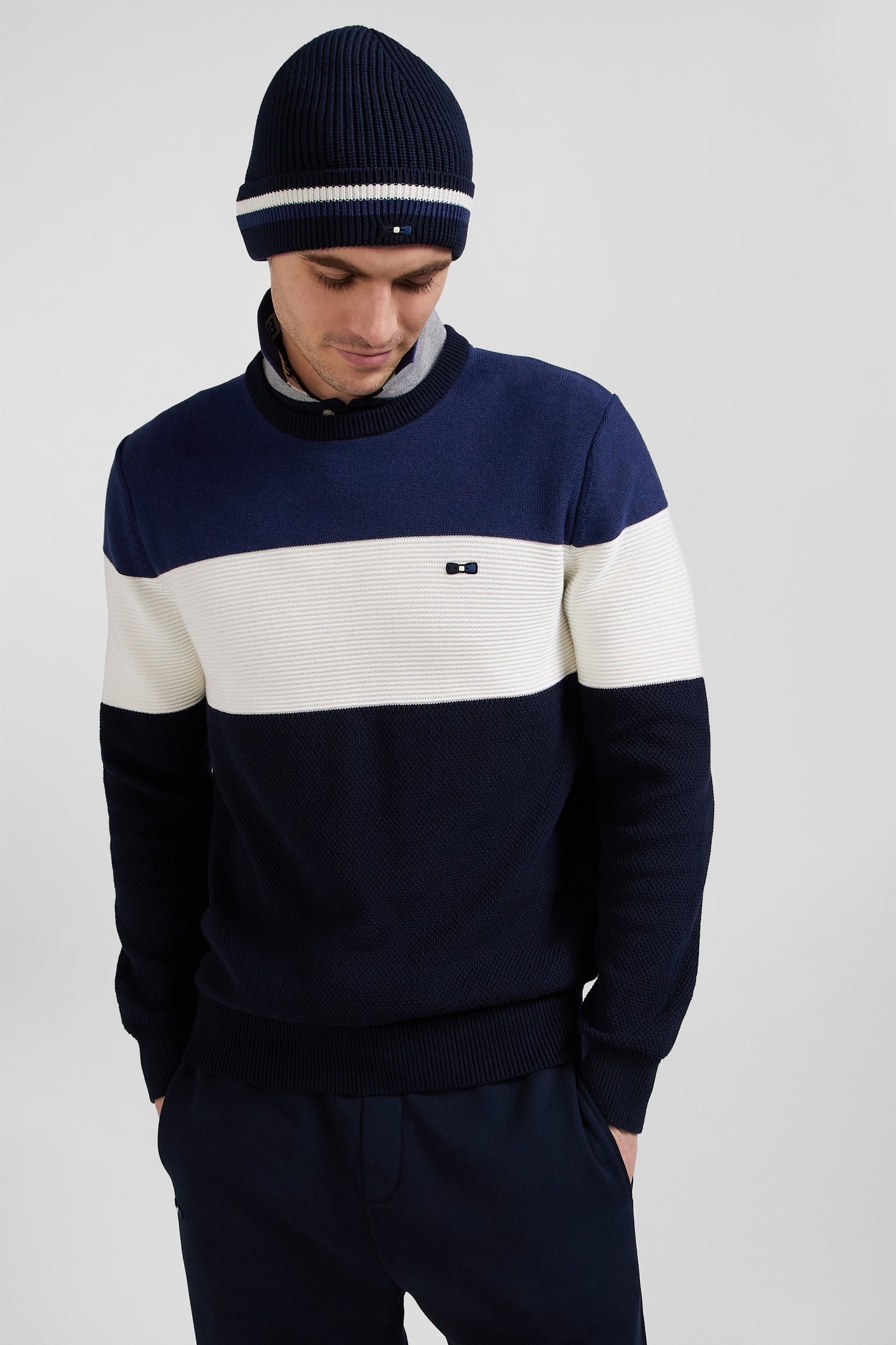 Regular navy and blue cotton crew neck jumper with knit patterns