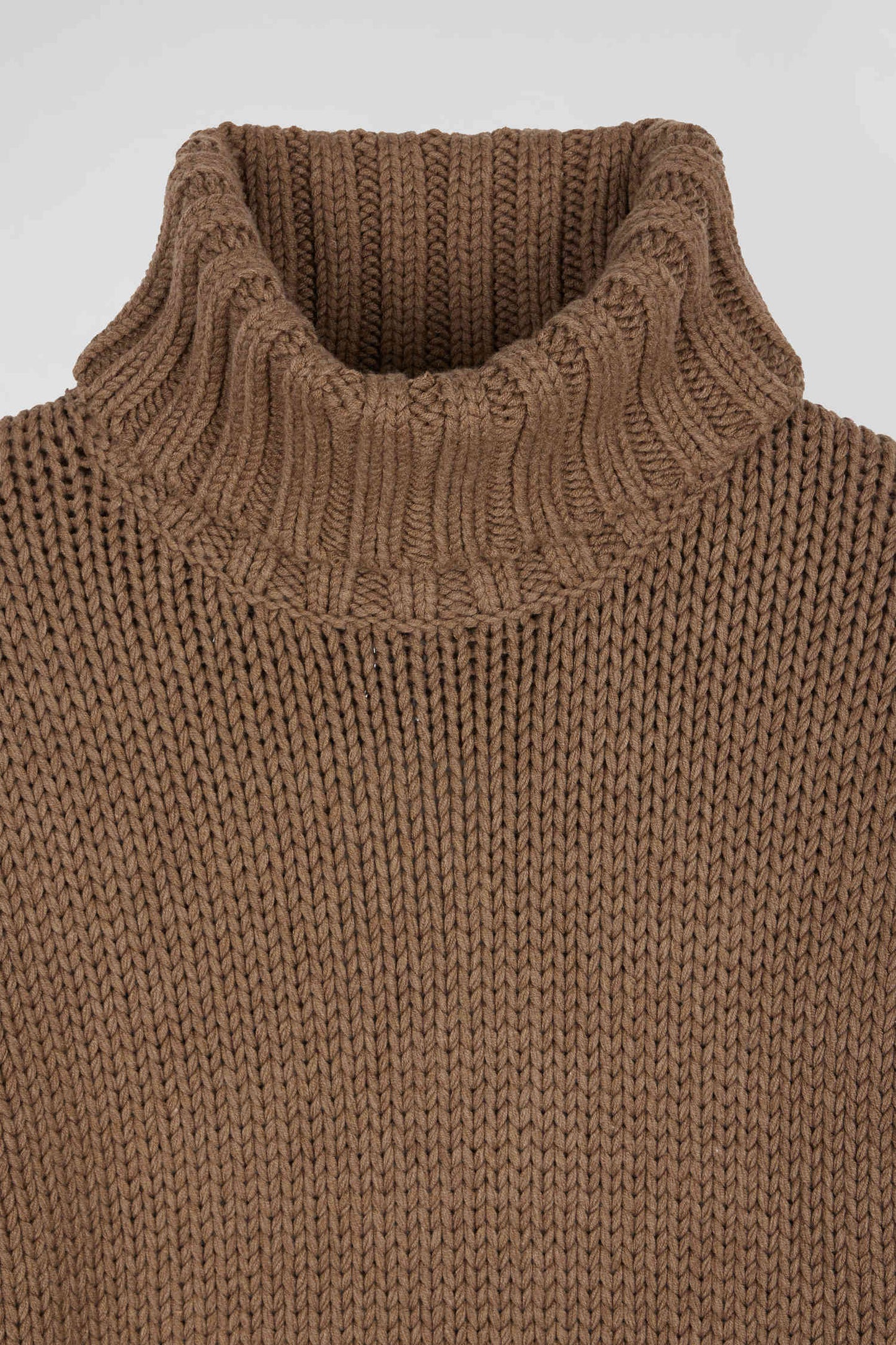 Regular brown wool and cotton blend turtleneck jumper