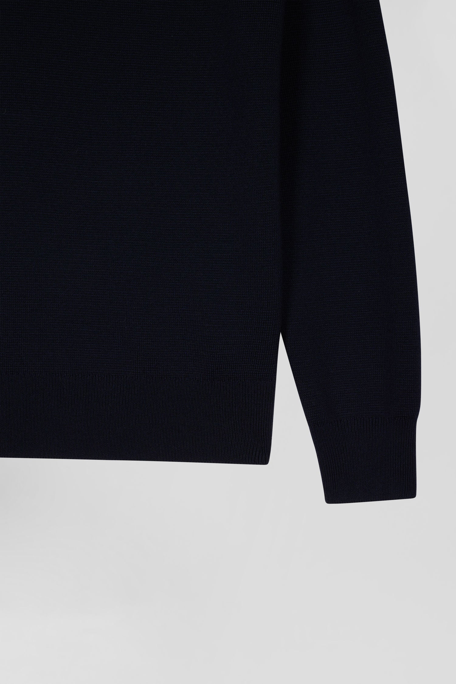 Regular navy blue crew neck jumper with shoulder buttons