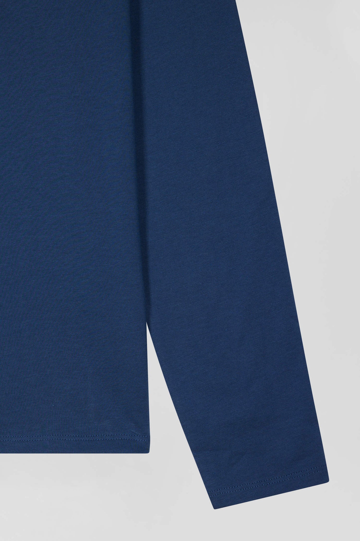 Regular blue long-sleeved cotton T-shirt