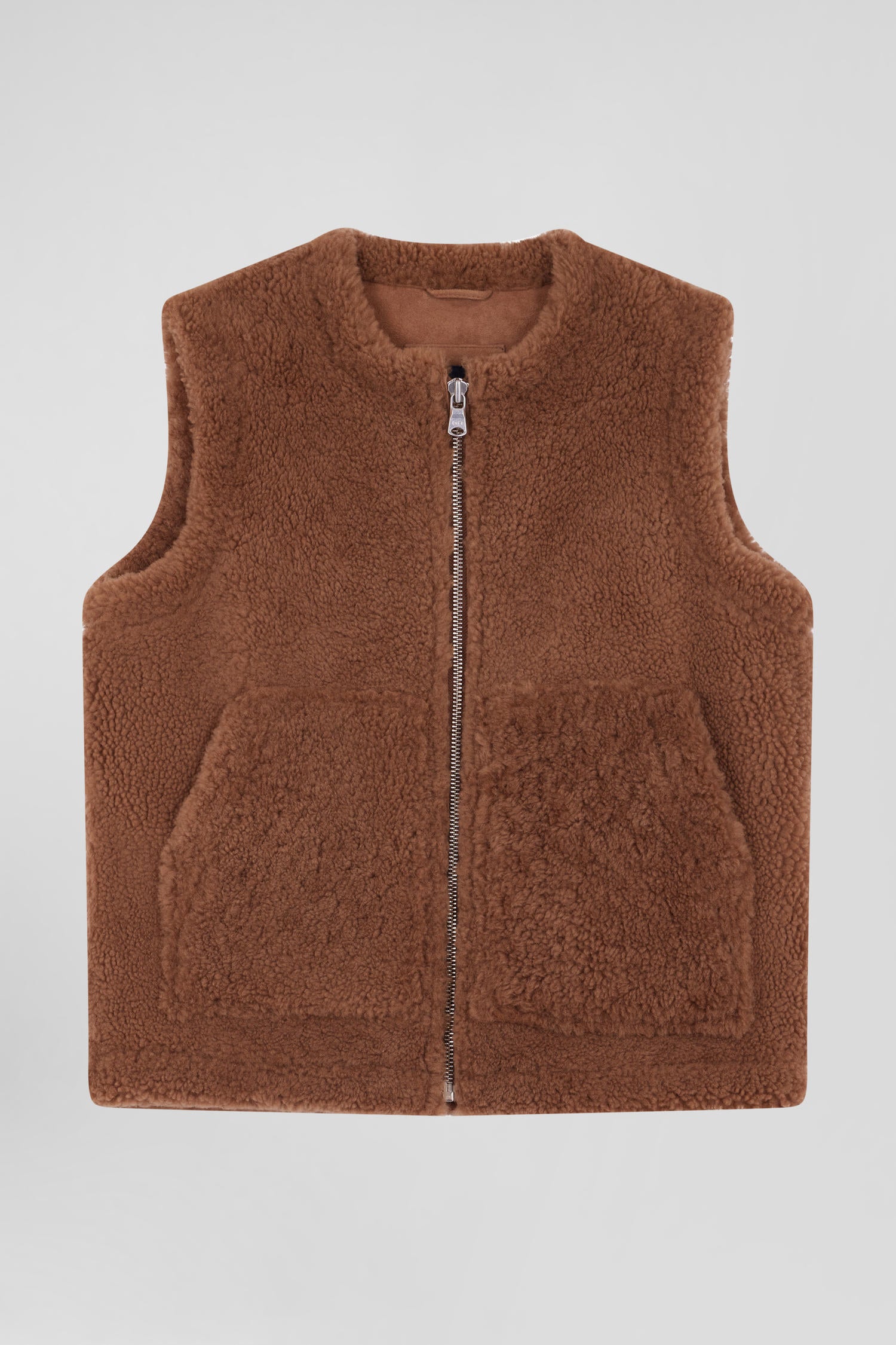 Relaxed camel sleeveless zip-up vest