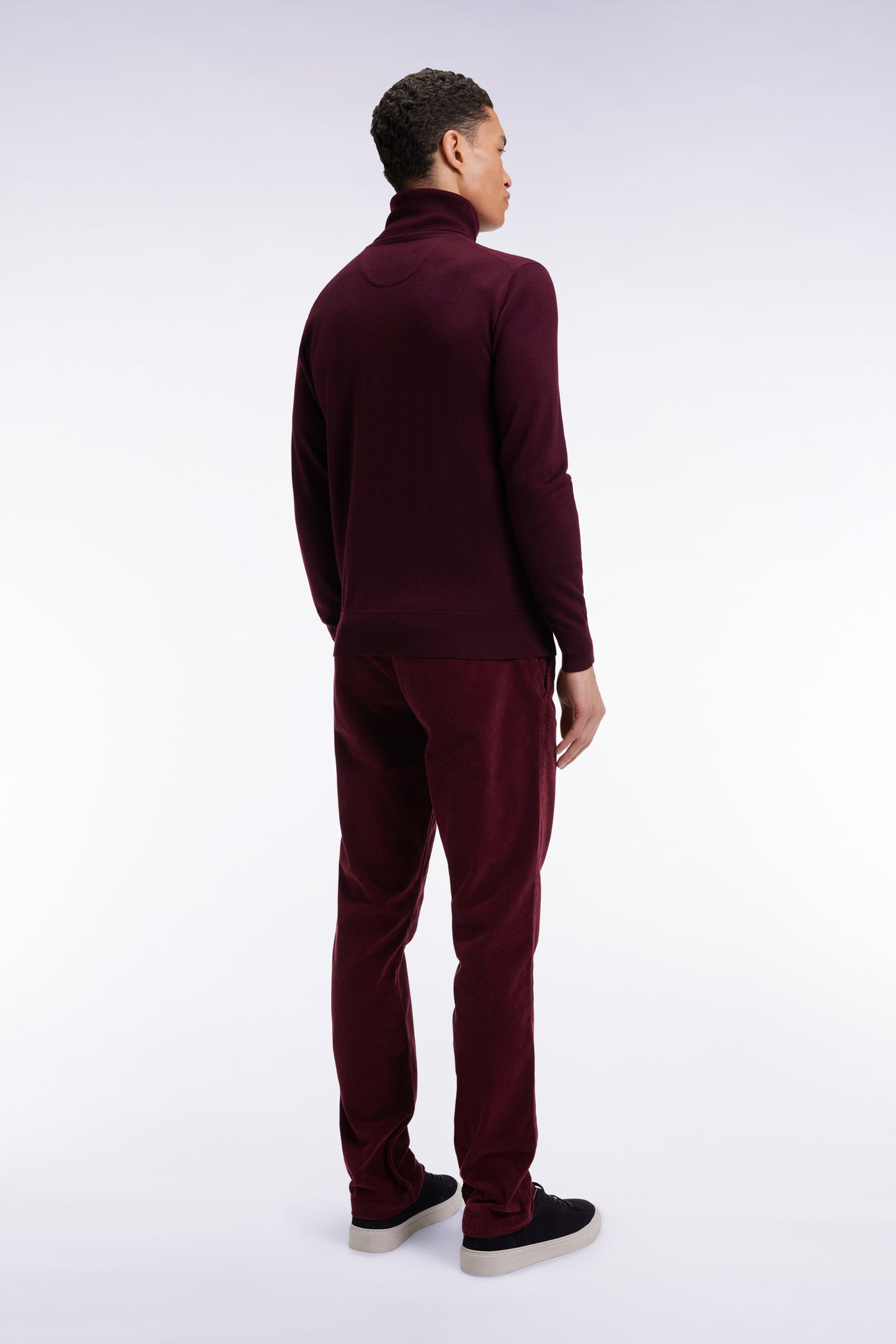 Pantalon chino sans plis en velours stretch marine
