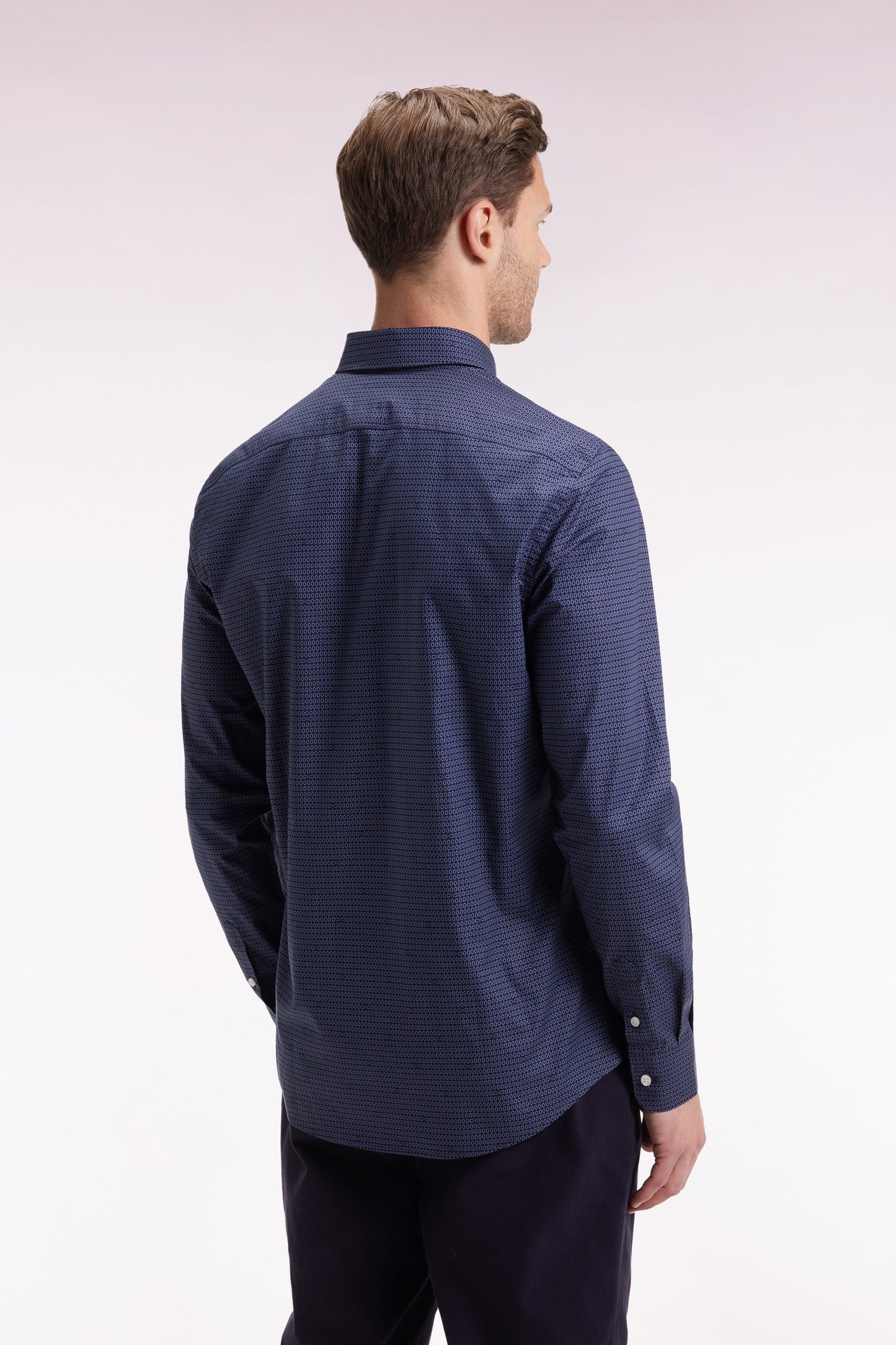 Slim-fit navy Pima cotton shirt with micro-patterns