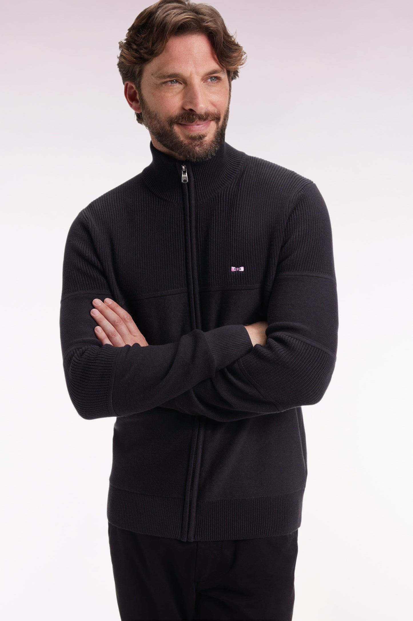Cardigan zippé en coton noire broderie dos