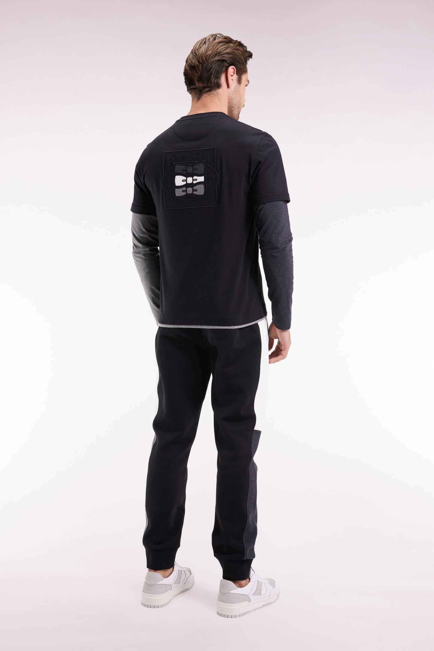 Jogging suit in black colorblock brushed fleece, straight cut