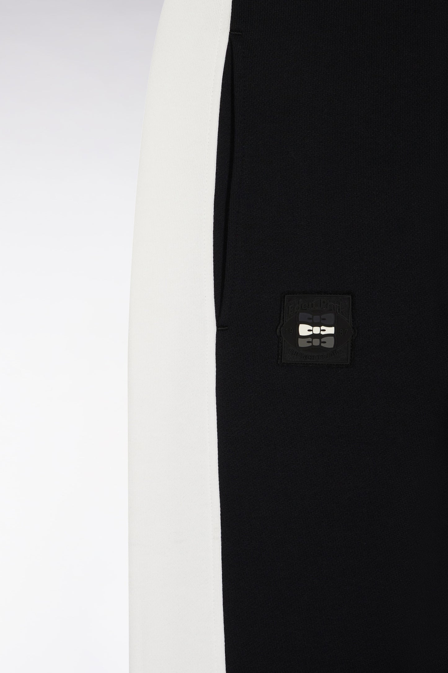 Jogging suit in black colorblock brushed fleece, straight cut
